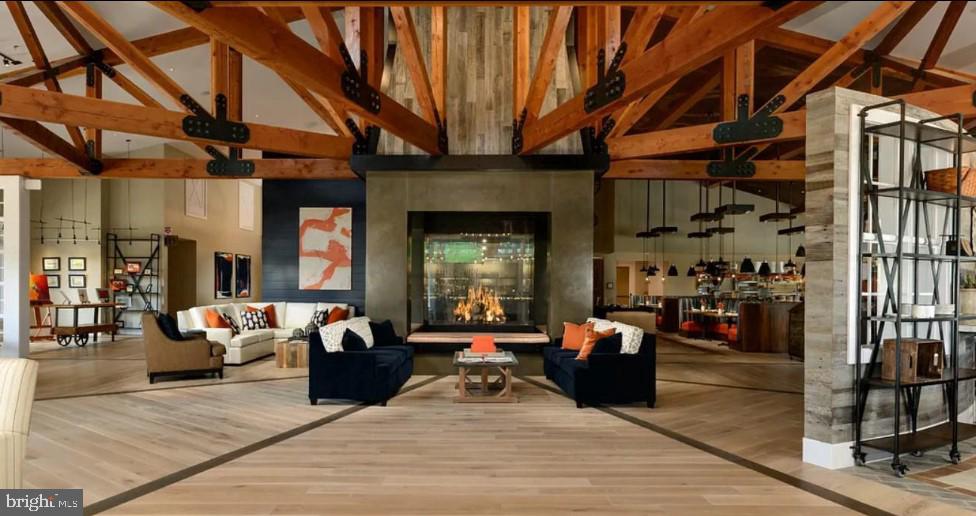 LAKE FREDERICK - Residential Lease