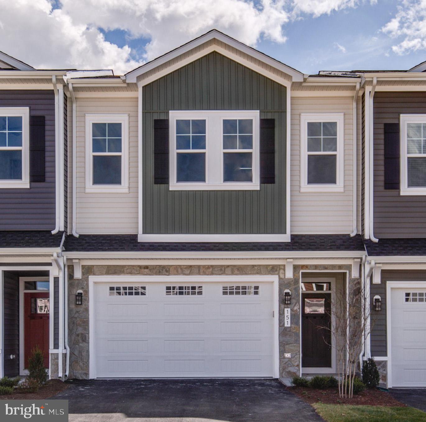 LAKE FREDERICK - Residential Lease