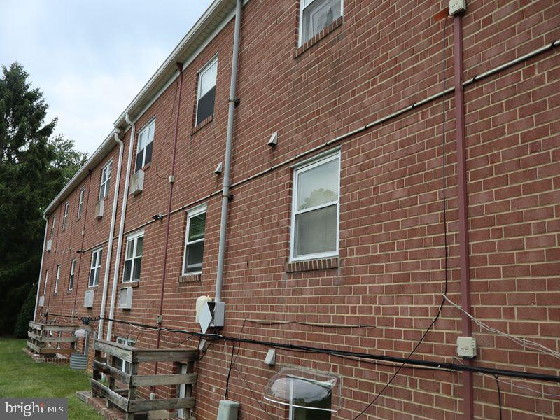 1 RADNOR DRIVE E-4