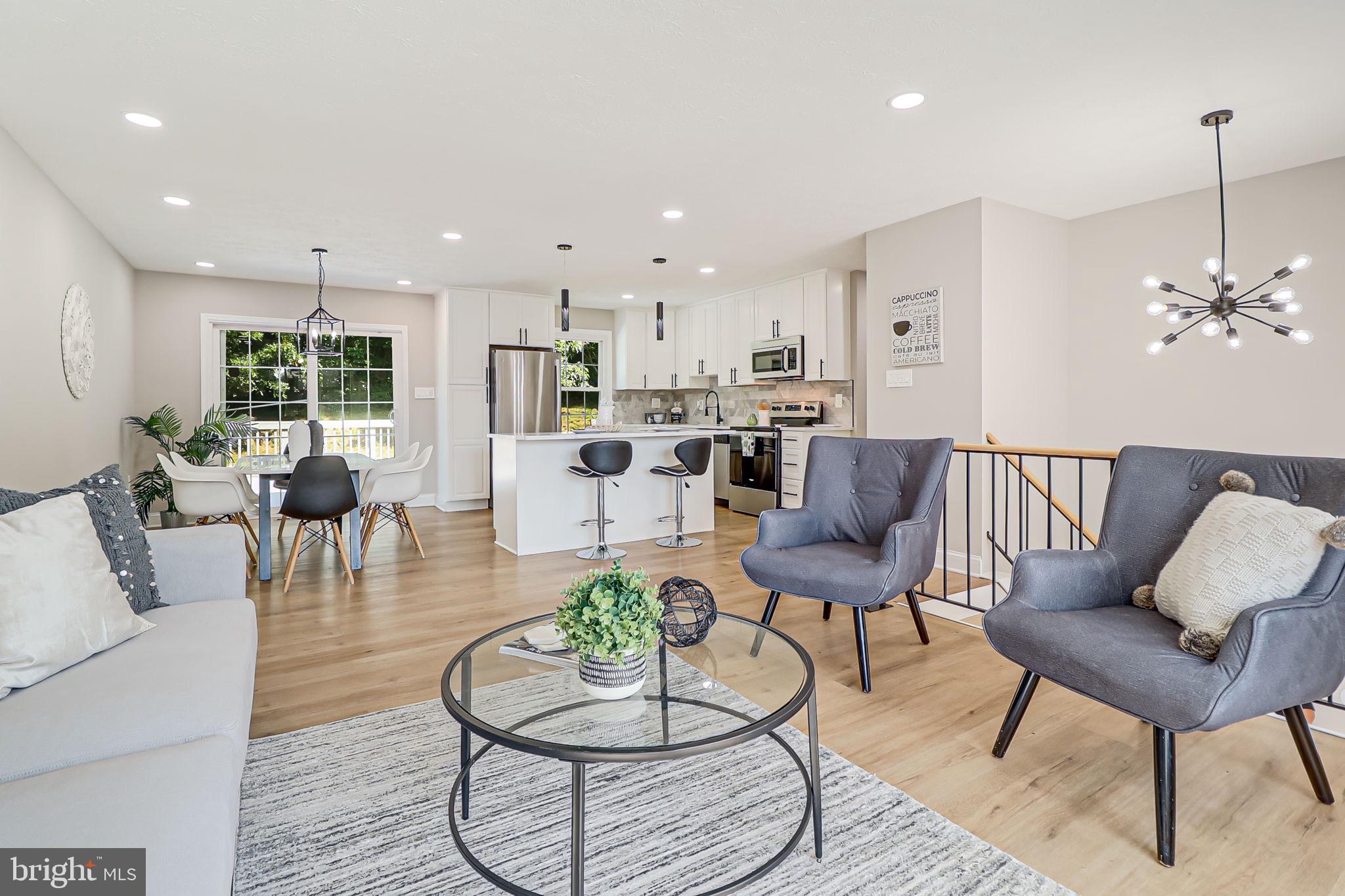 CLEARVIEW MANOR - Residential