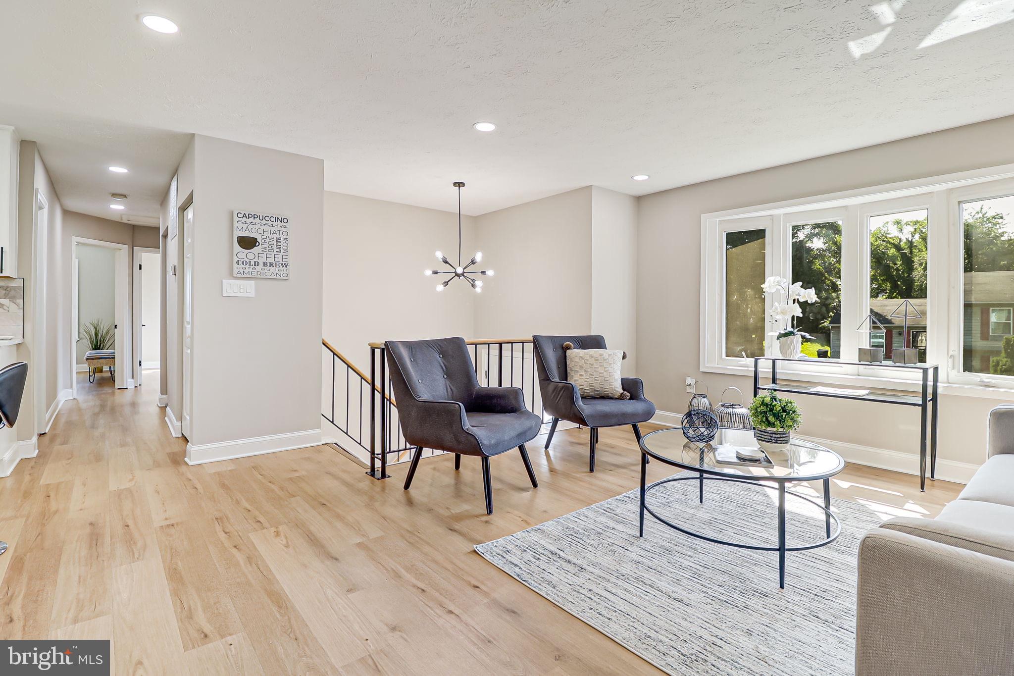 CLEARVIEW MANOR - Residential