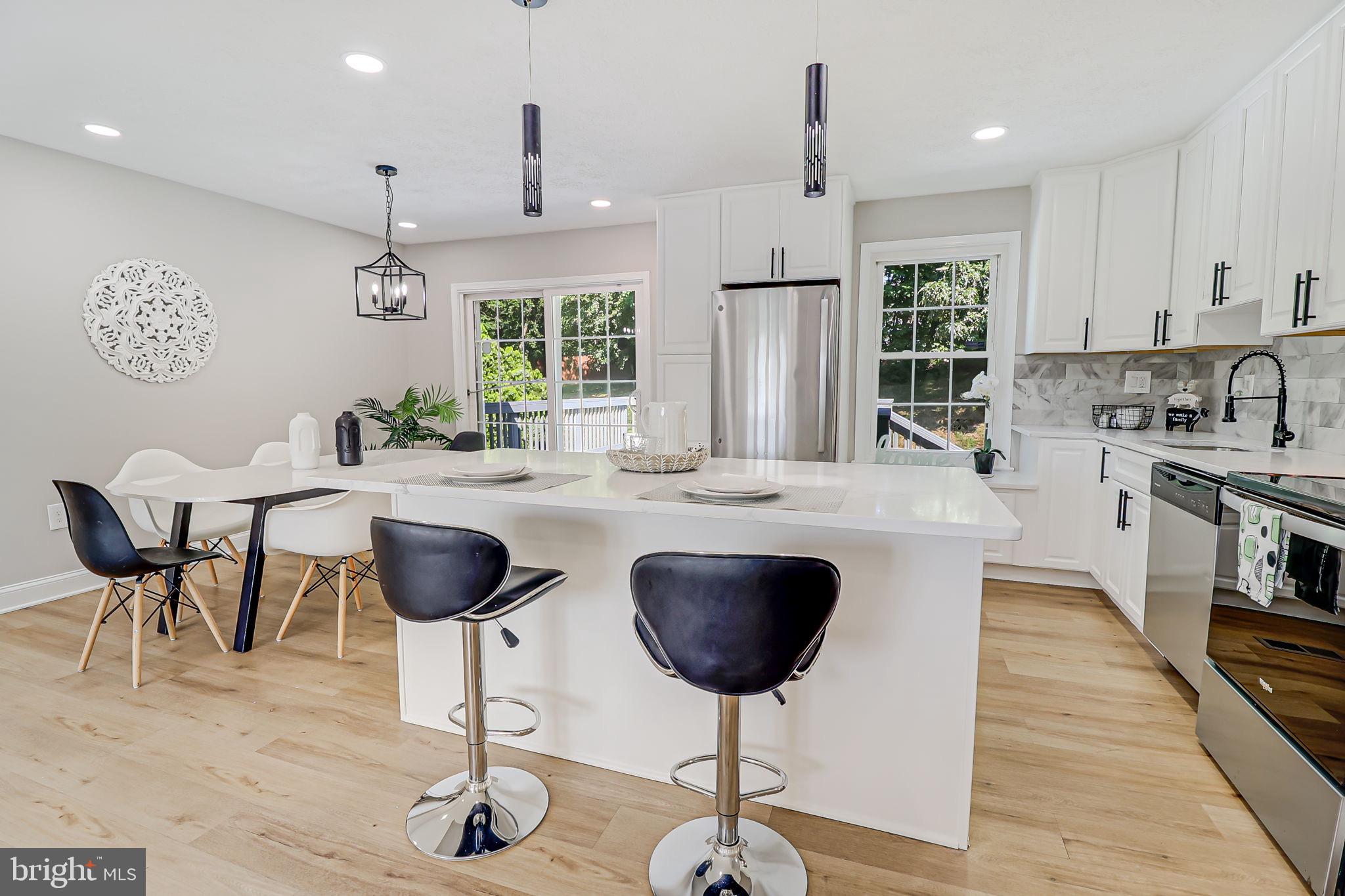 CLEARVIEW MANOR - Residential