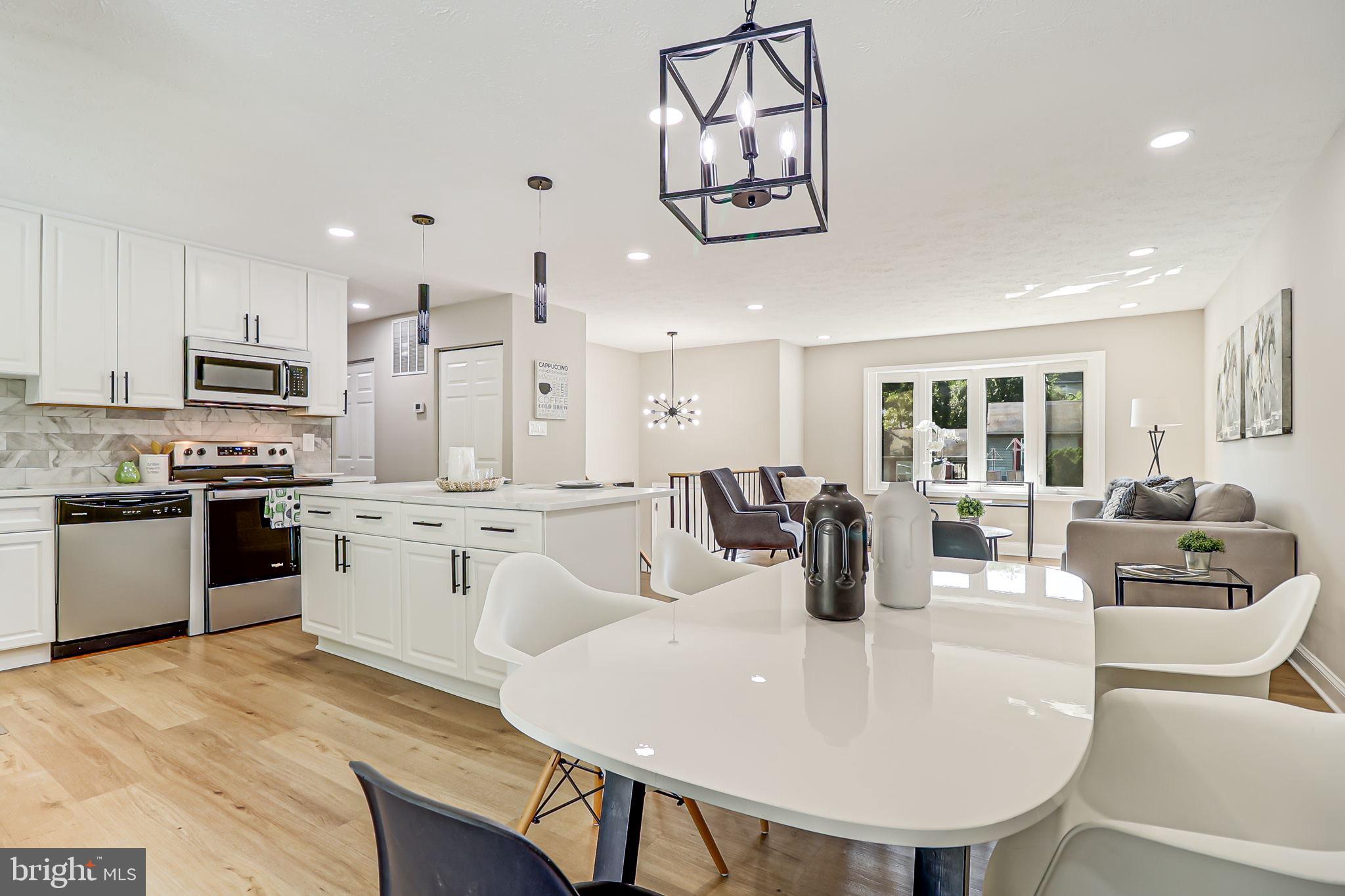 CLEARVIEW MANOR - Residential