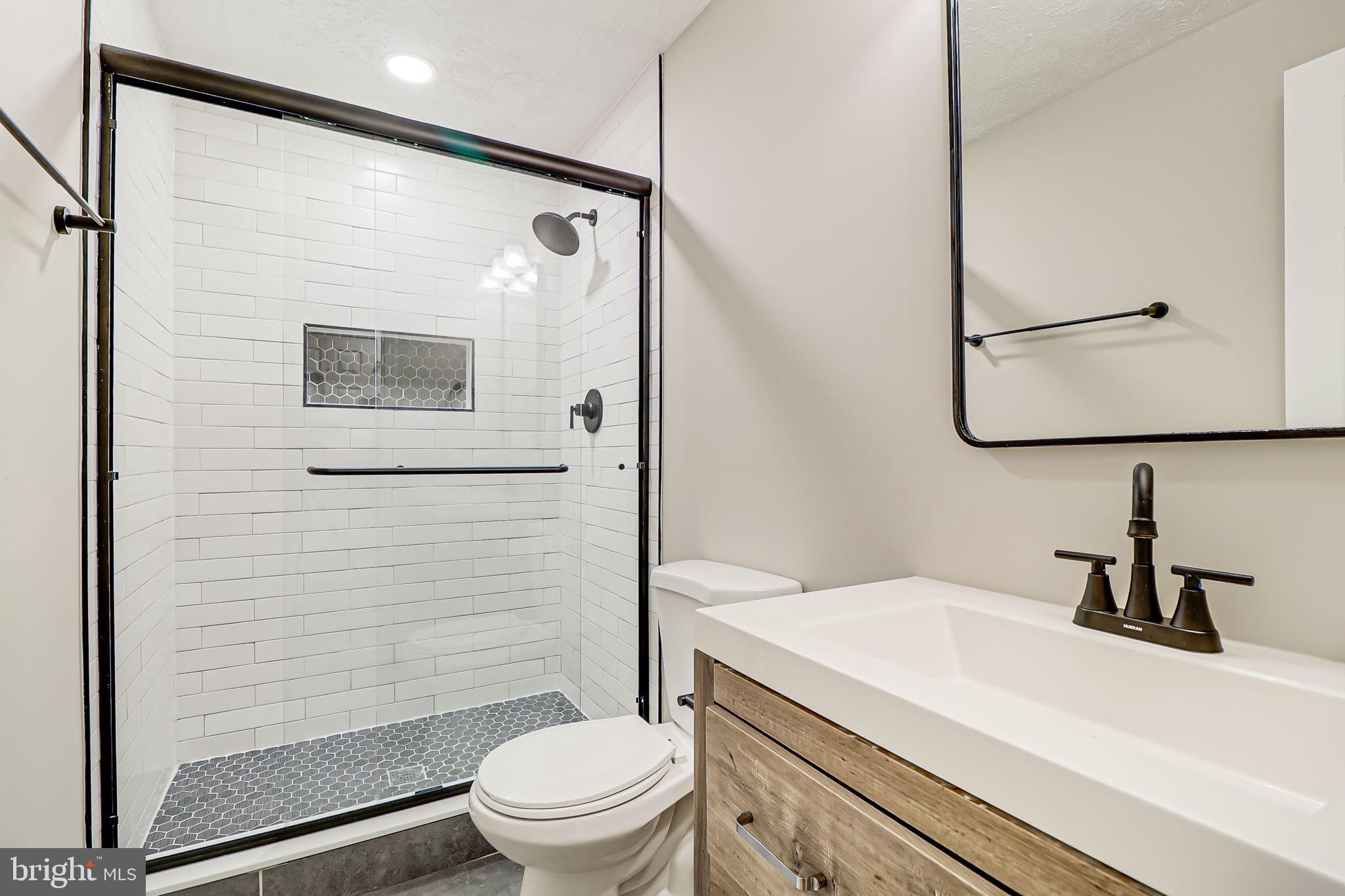 CLEARVIEW MANOR - Residential