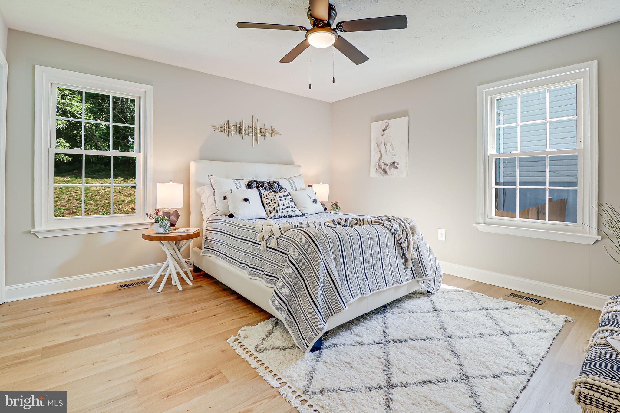 CLEARVIEW MANOR - Residential