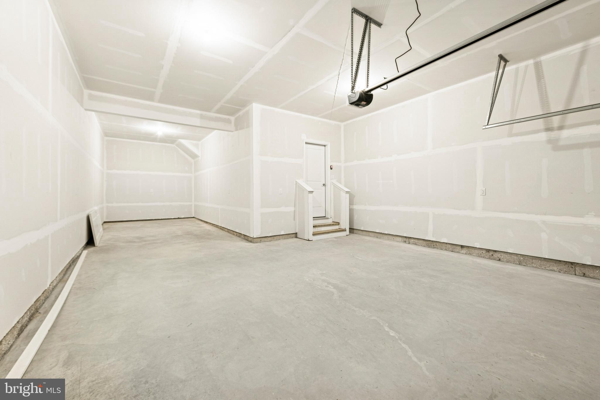 FOUR SEASONS AT KENT ISLAND - Residential