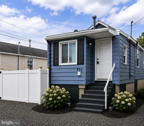 277 S River Walk, Penns Grove, NJ MLS: NJSA2018420