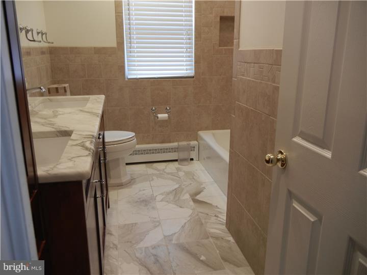 ROBERTS PARK - Residential