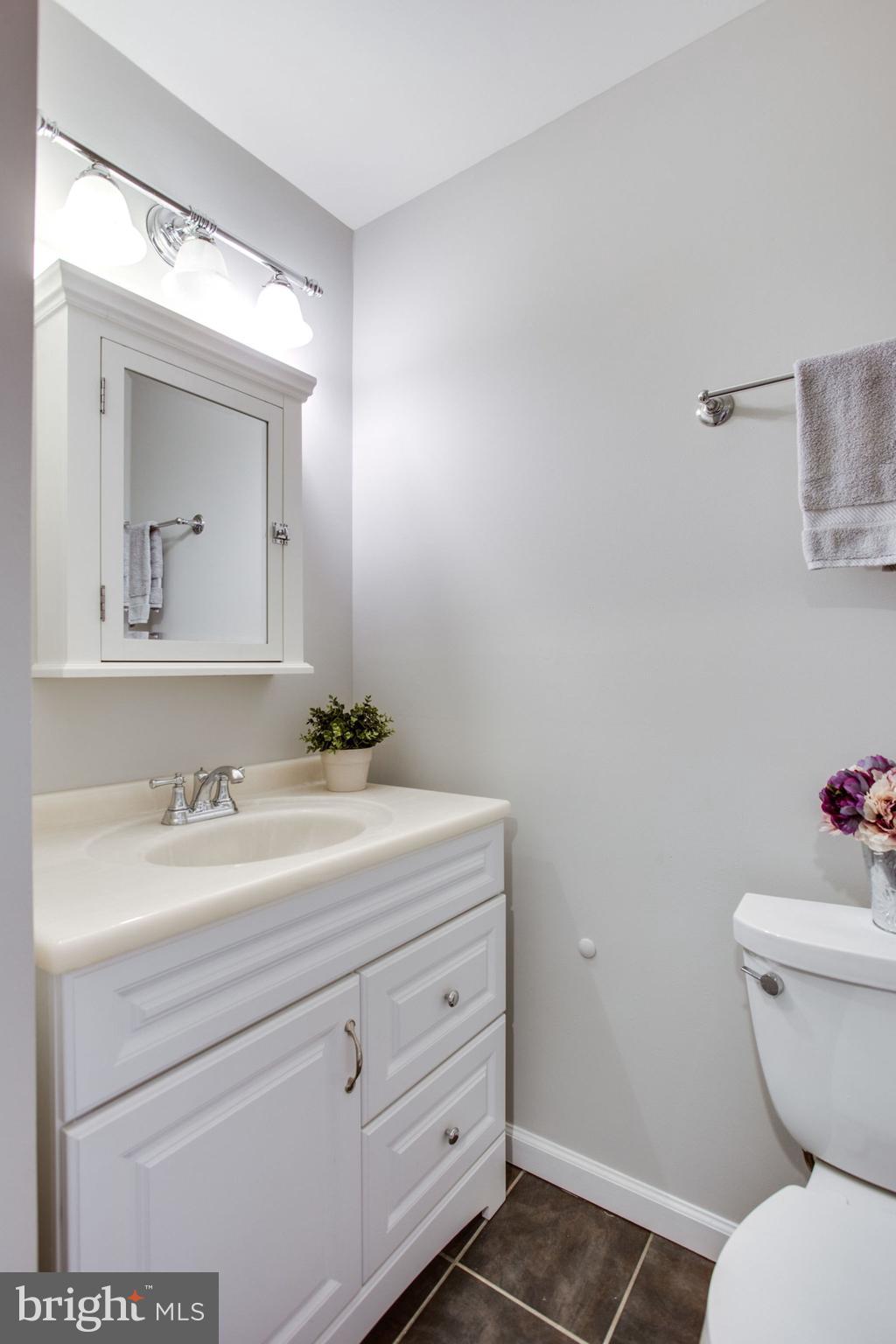 ROCK CREEK PALISADES - Residential Lease