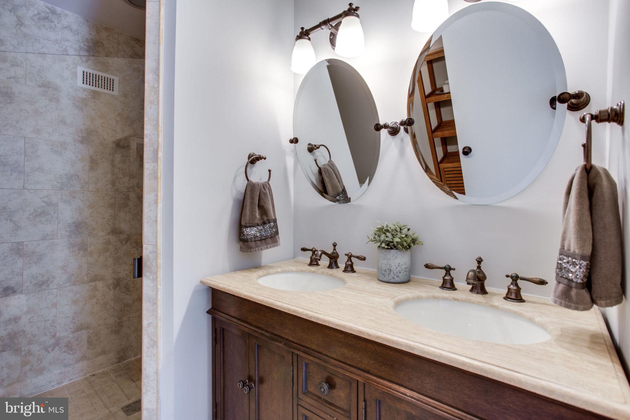 ROCK CREEK PALISADES - Residential Lease