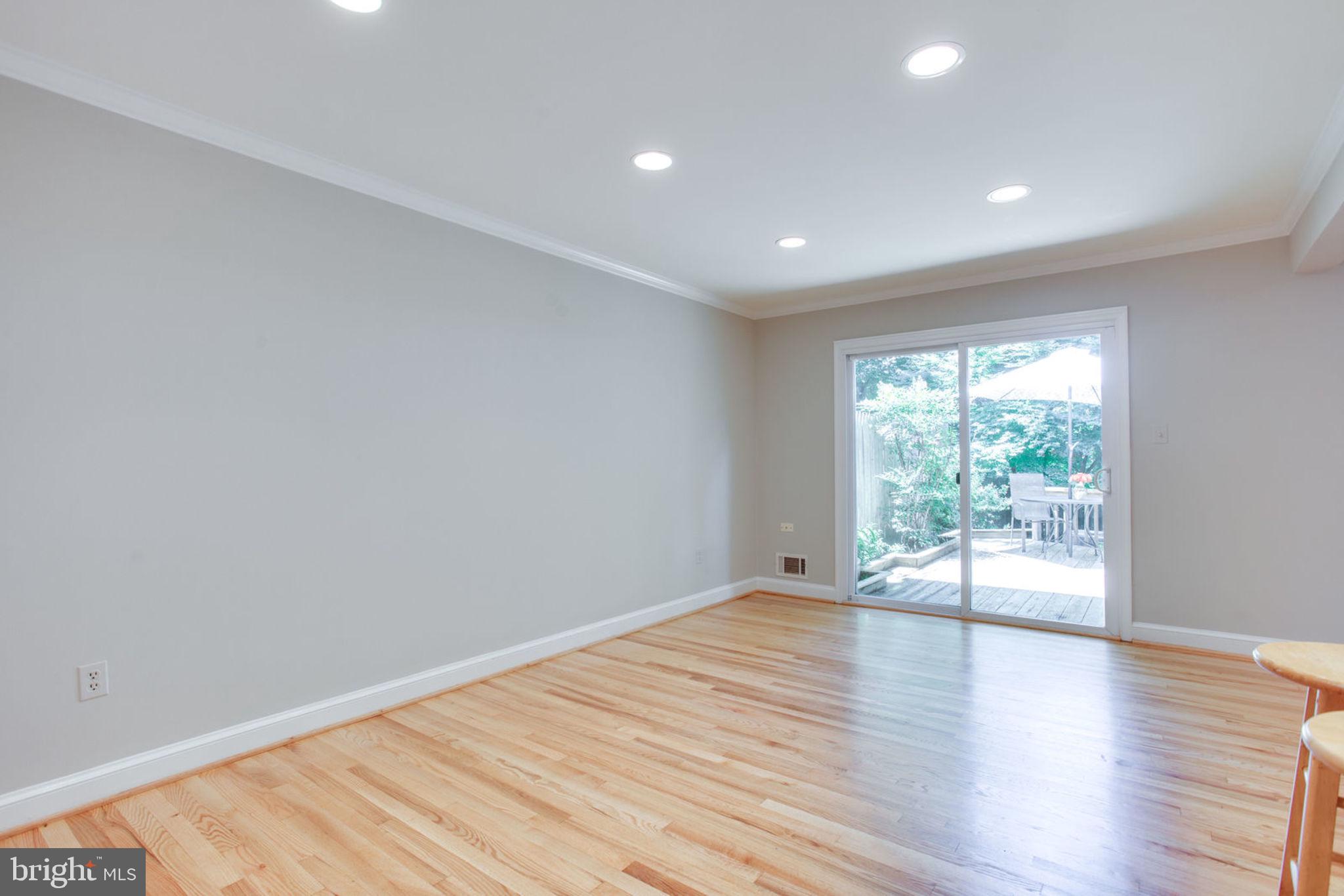 ROCK CREEK PALISADES - Residential Lease