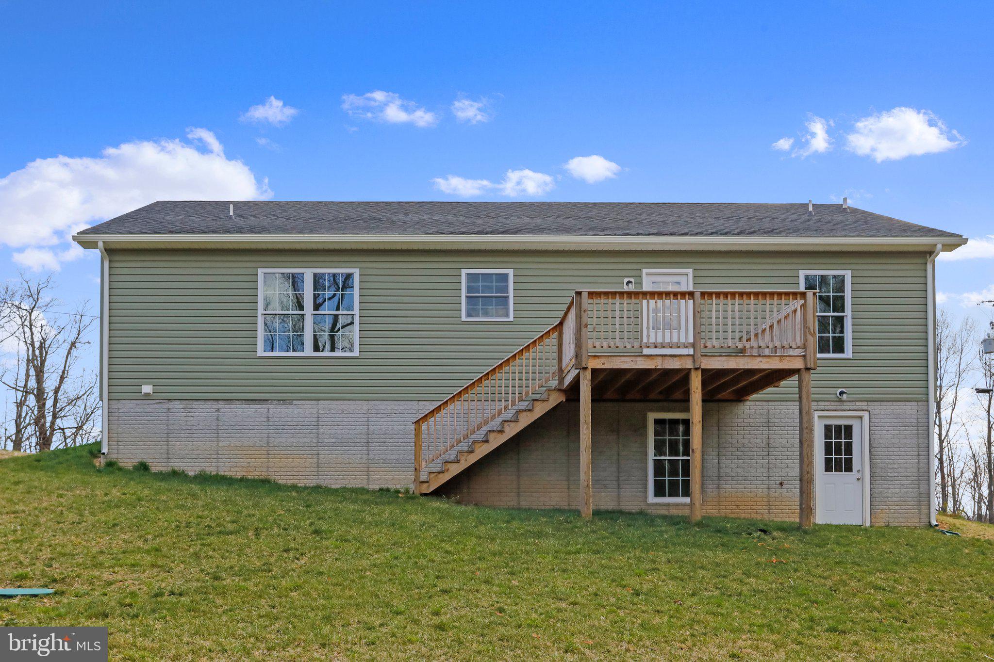 HAMPSHIRE HOUSE ESTATES - Residential