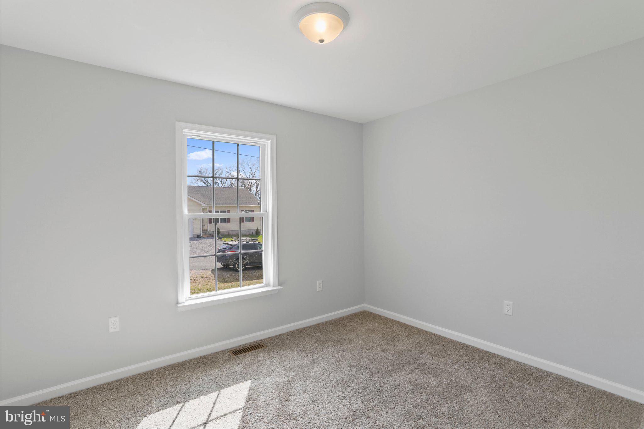 HAMPSHIRE HOUSE ESTATES - Residential