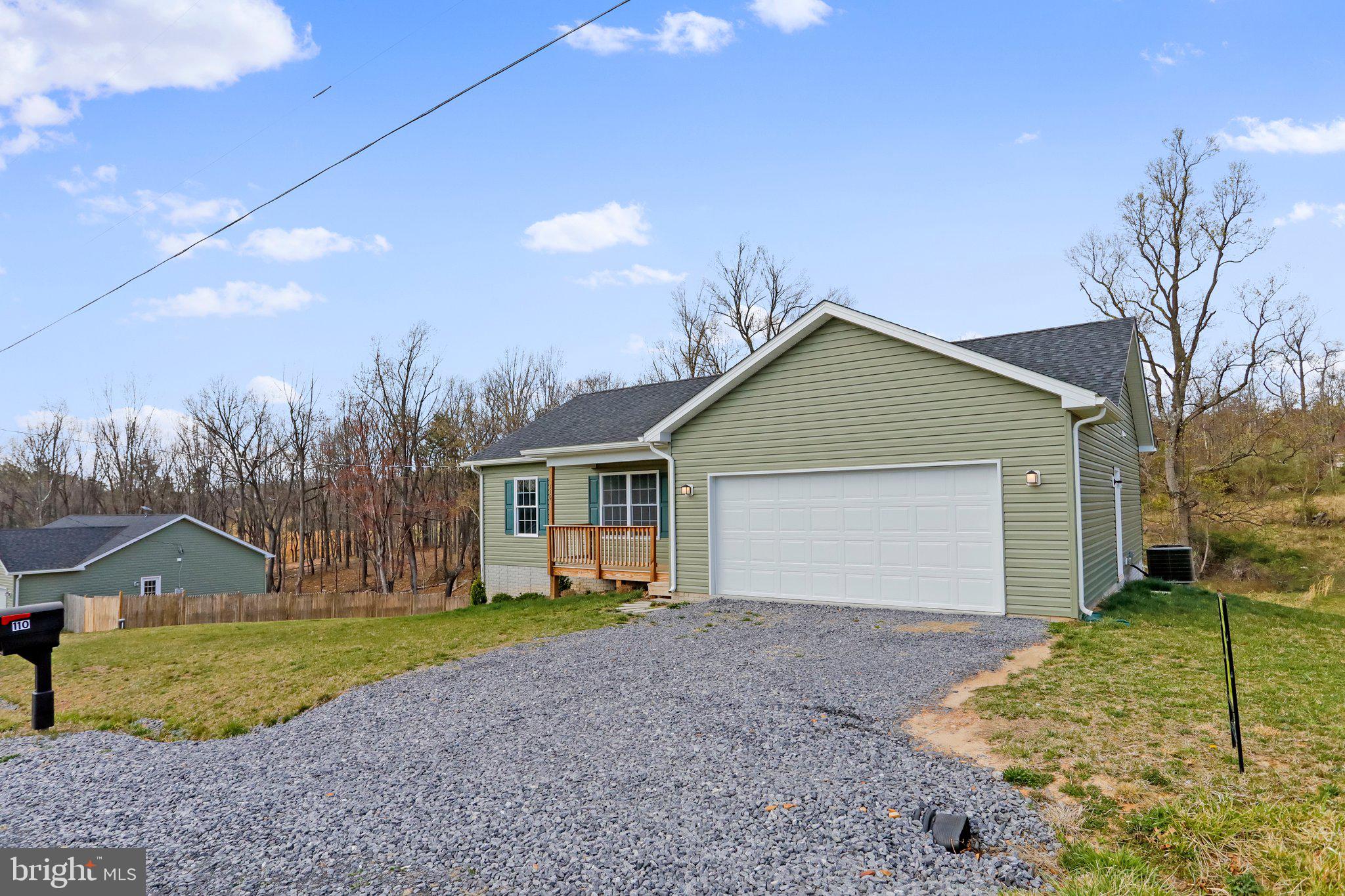 HAMPSHIRE HOUSE ESTATES - Residential