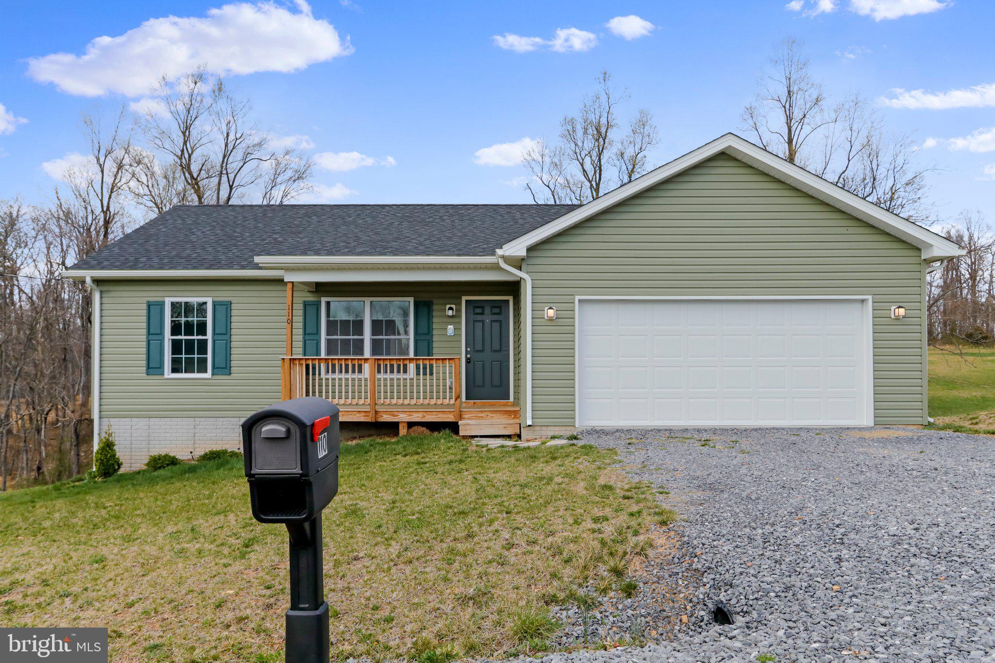 HAMPSHIRE HOUSE ESTATES - Residential