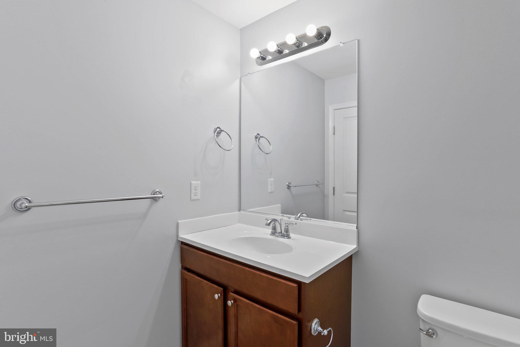 HAMPSHIRE HOUSE ESTATES - Residential