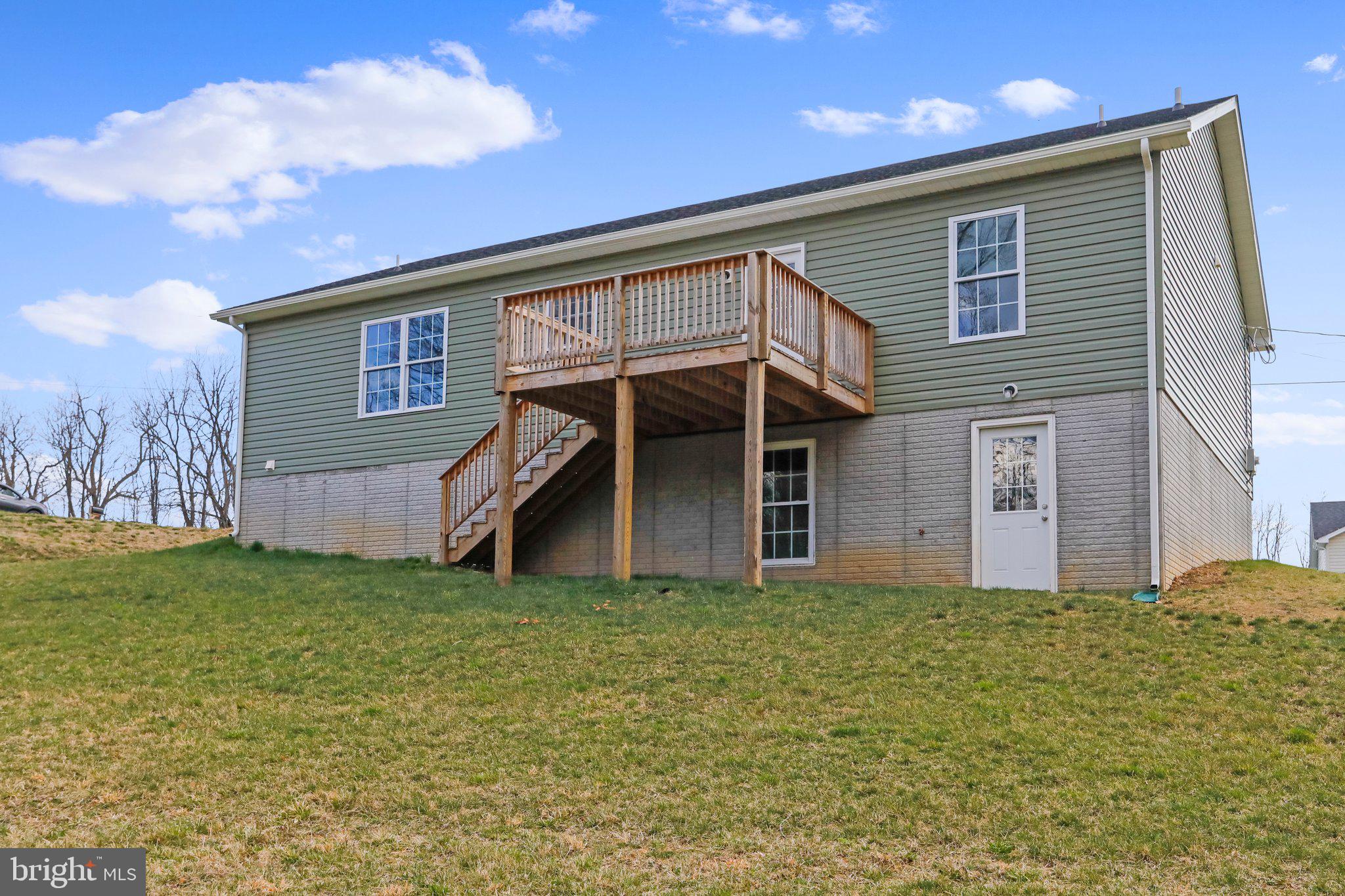 HAMPSHIRE HOUSE ESTATES - Residential