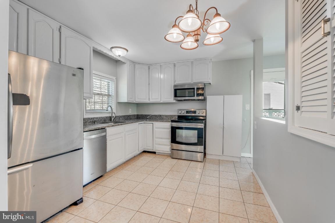 MARYLAND CITY - Residential Lease