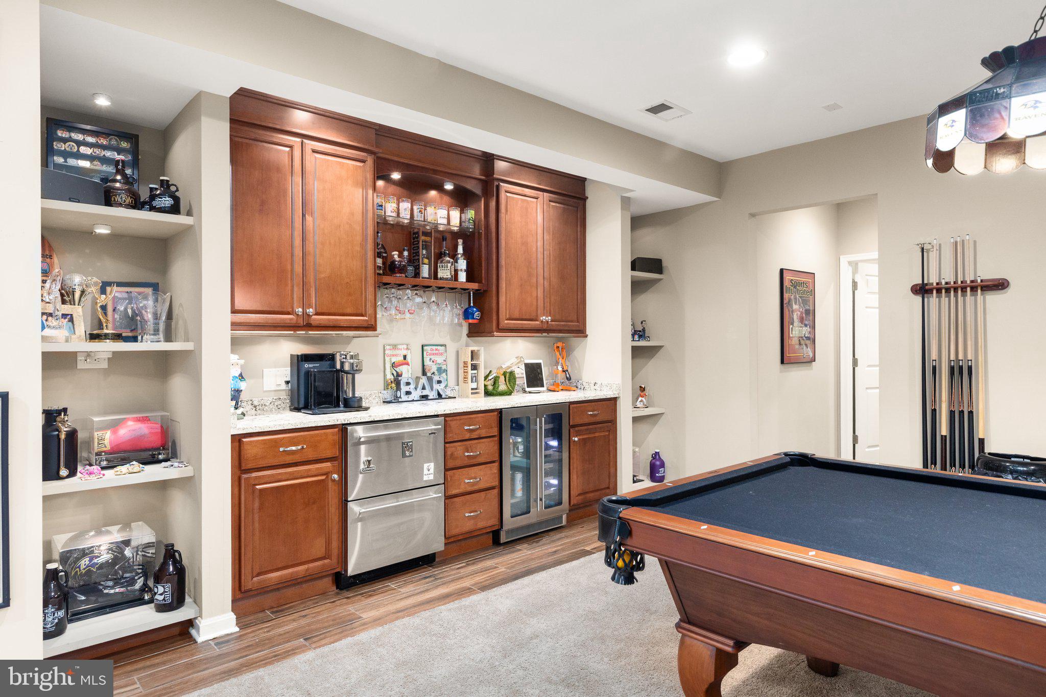 BLAKES LEGACY - Residential