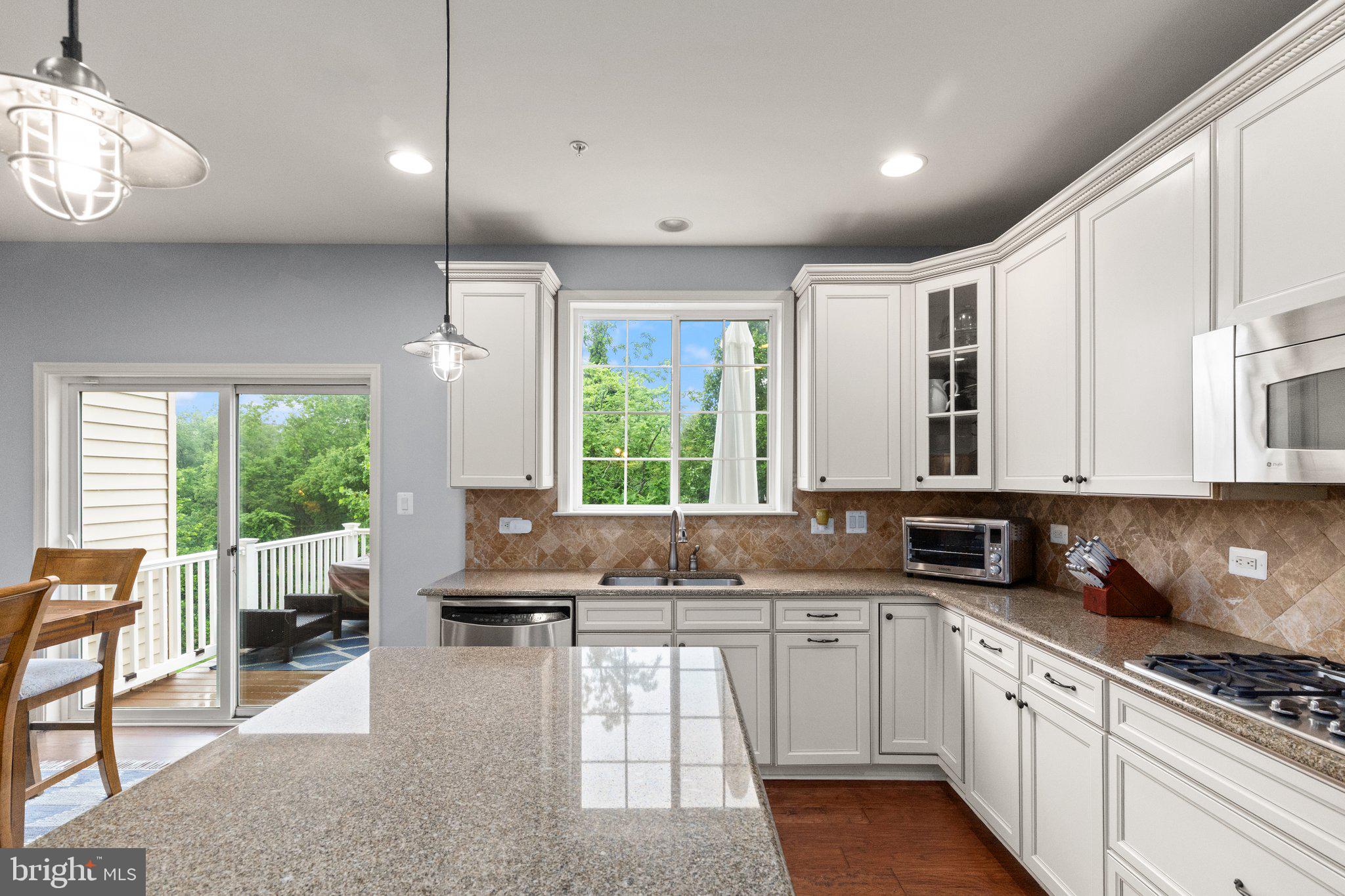 BLAKES LEGACY - Residential