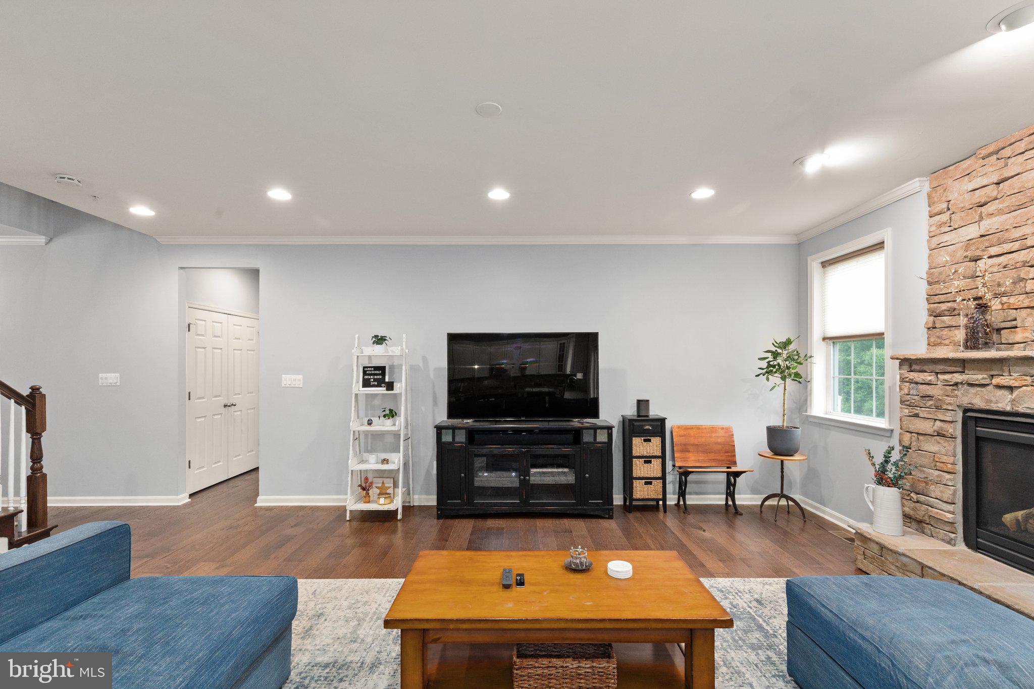 BLAKES LEGACY - Residential