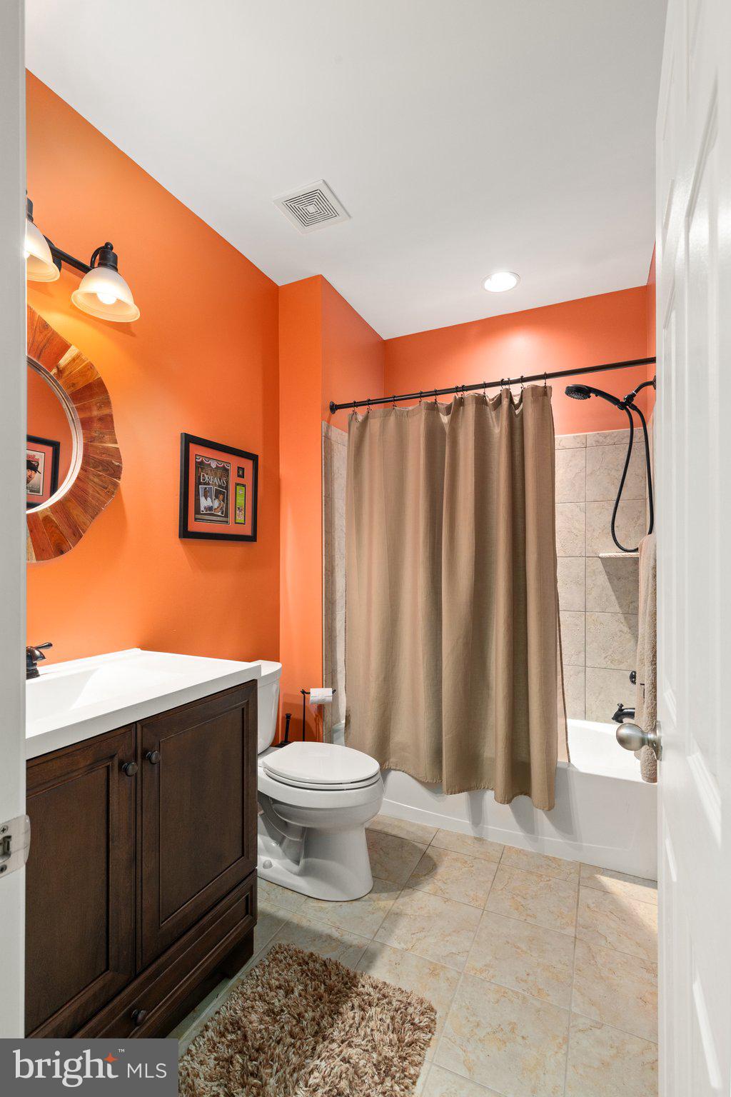 BLAKES LEGACY - Residential