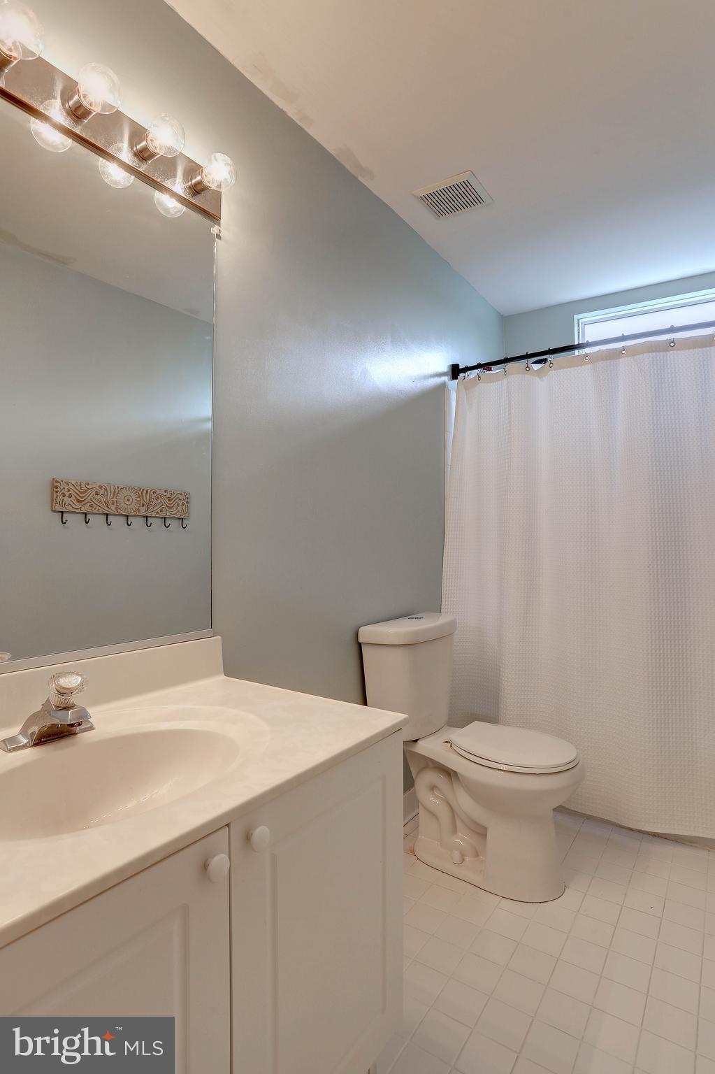 EDGEWOOD - Residential