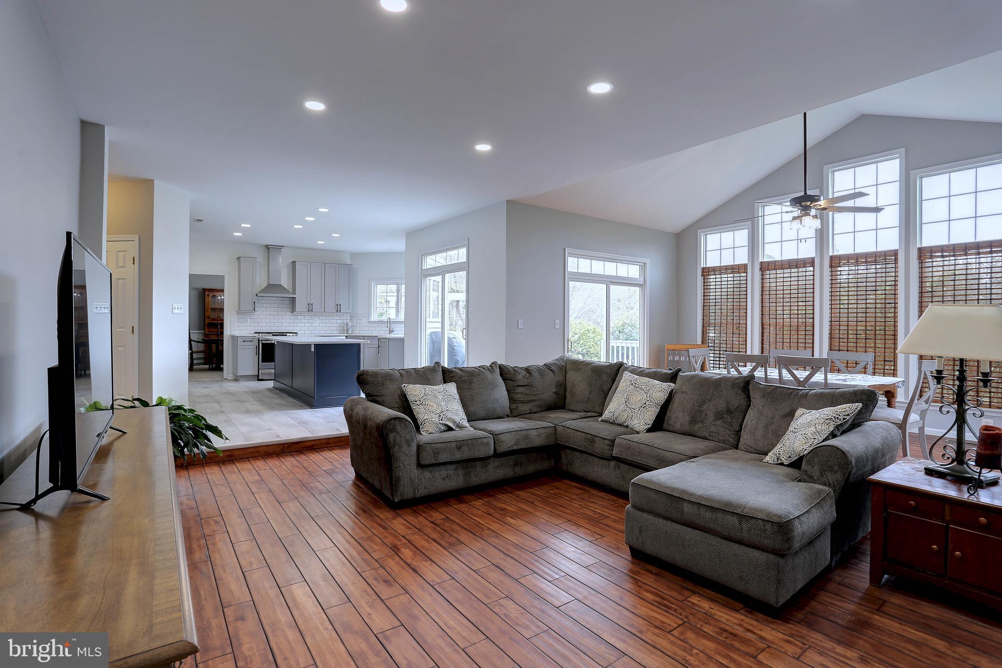 EDGEWOOD - Residential