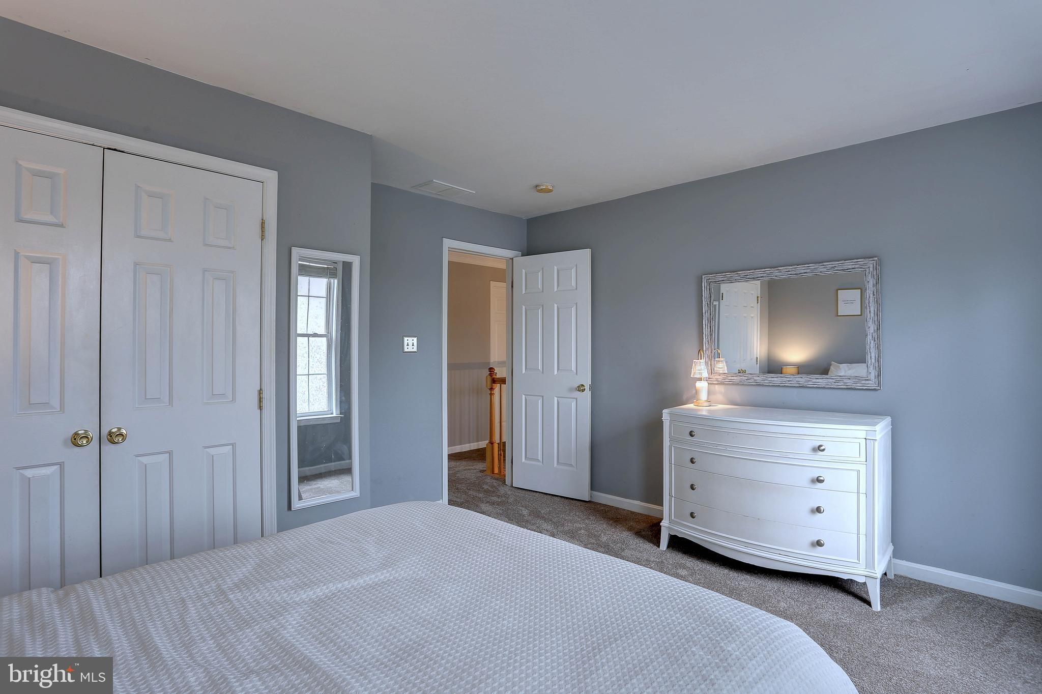 EDGEWOOD - Residential