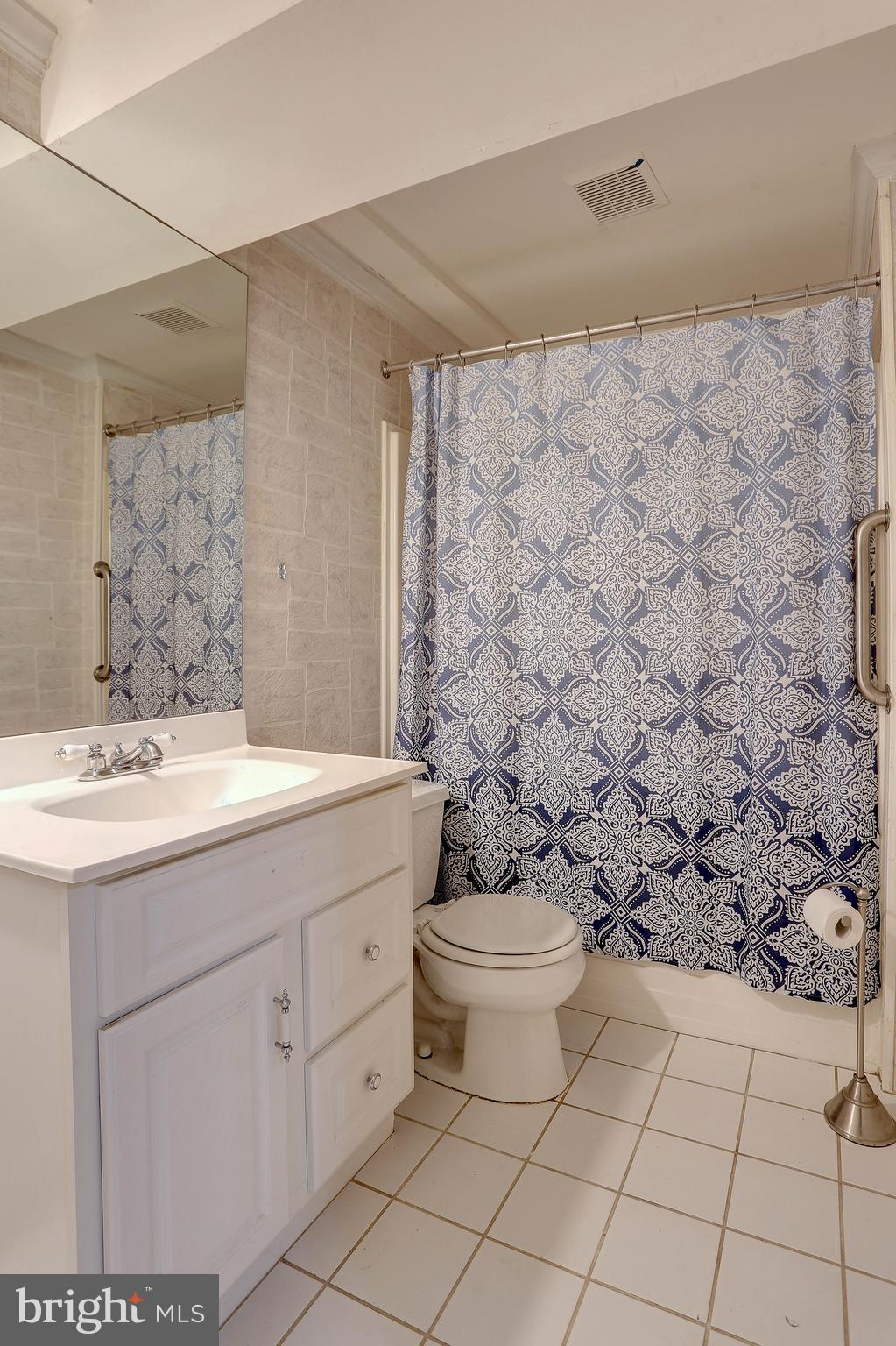 EDGEWOOD - Residential