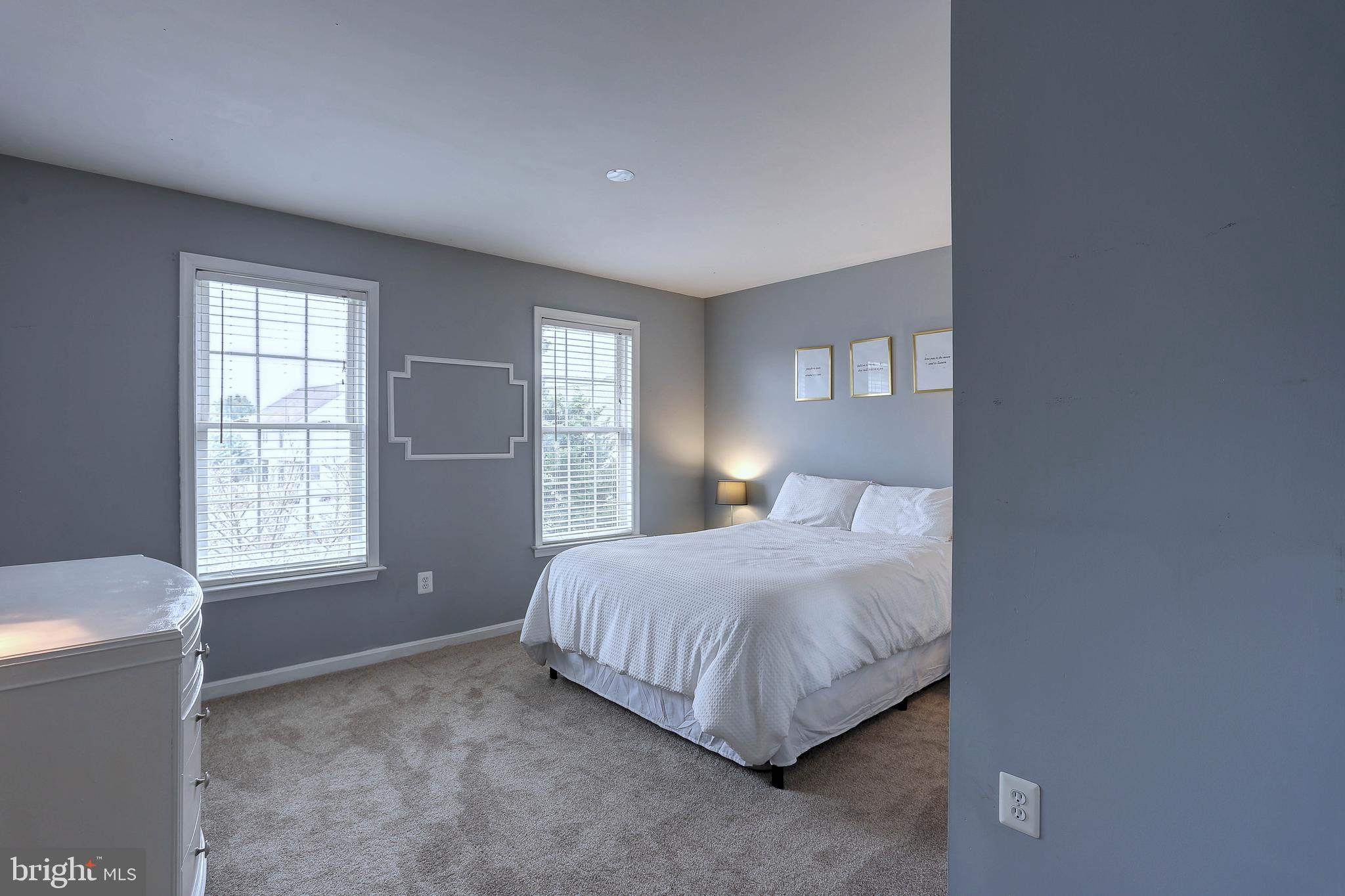 EDGEWOOD - Residential