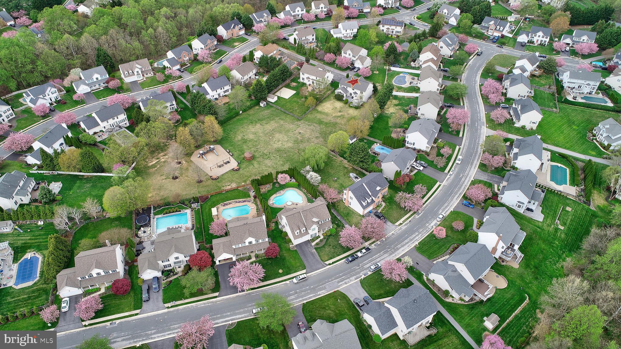 EDGEWOOD - Residential