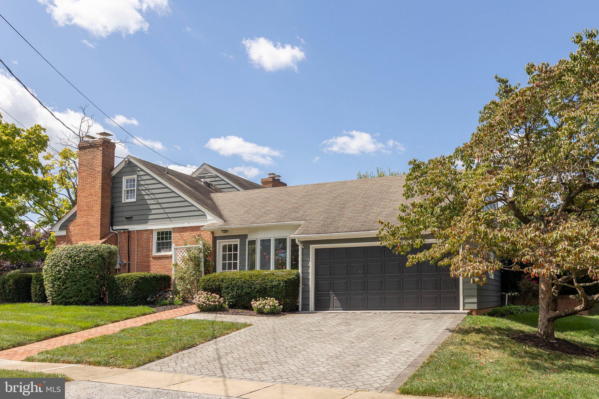416 BRIARMONT DRIVE