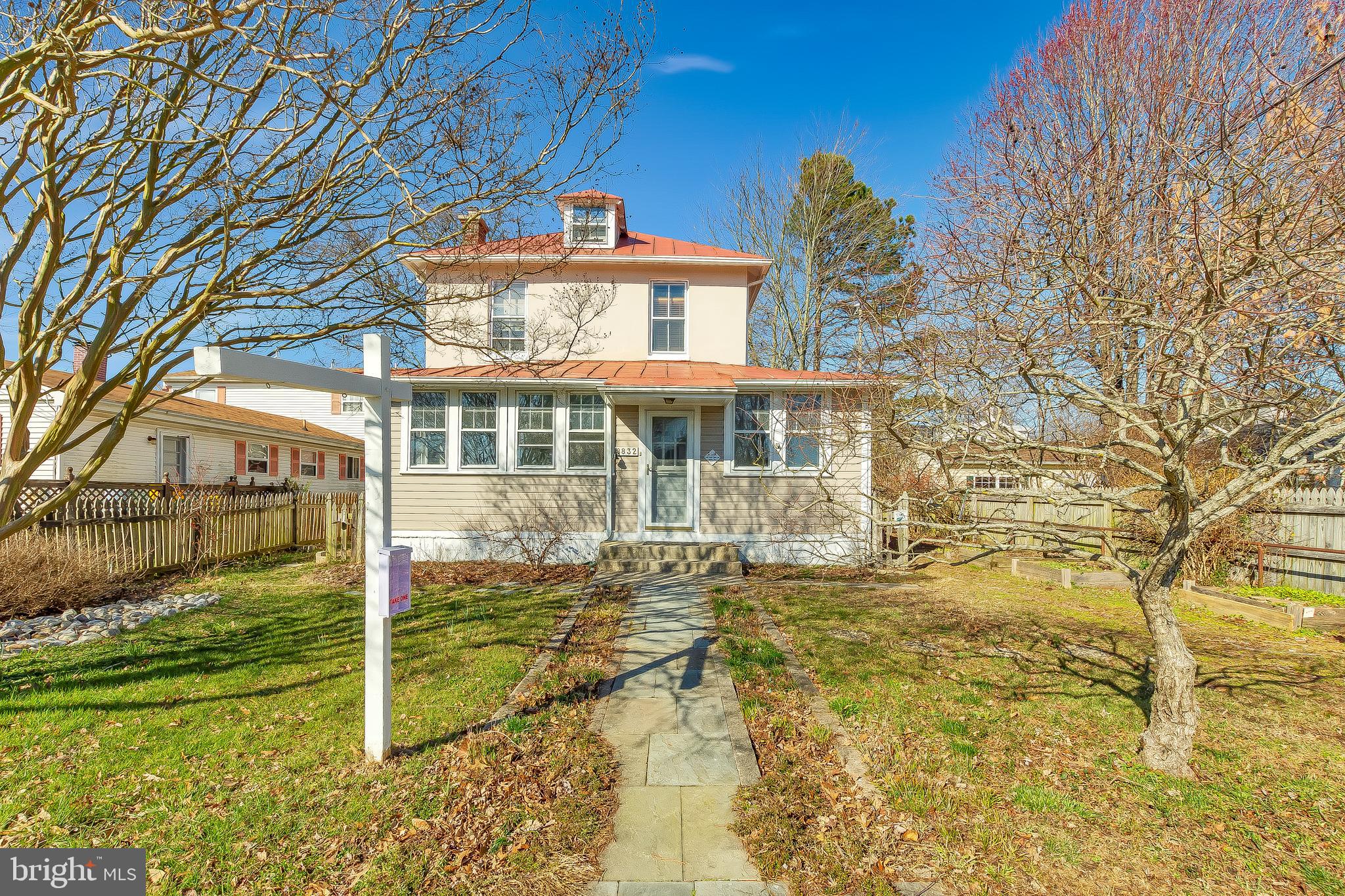 NORTH CHESAPEAKE BEACH - Residential