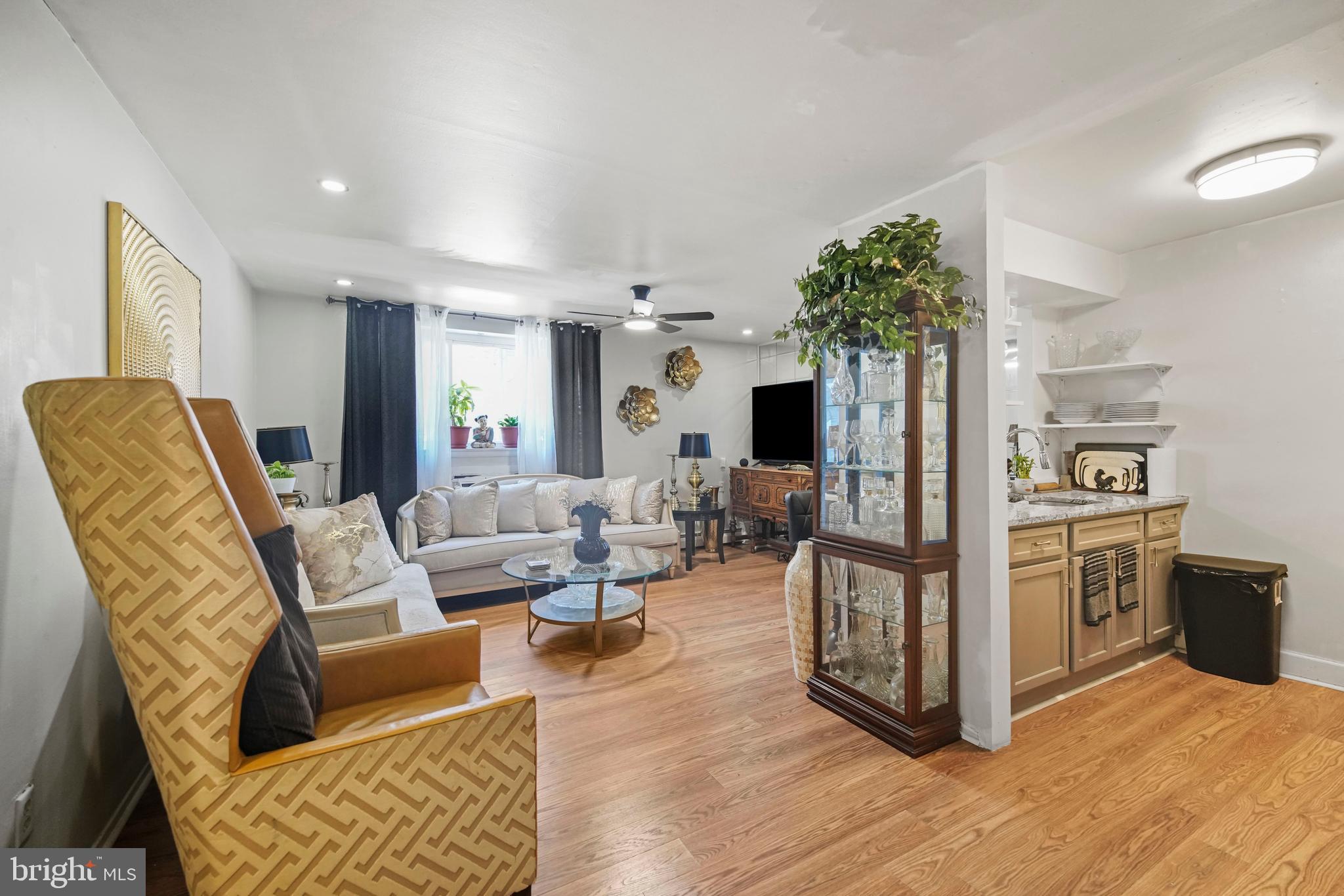 BIRCHWOOD - Residential