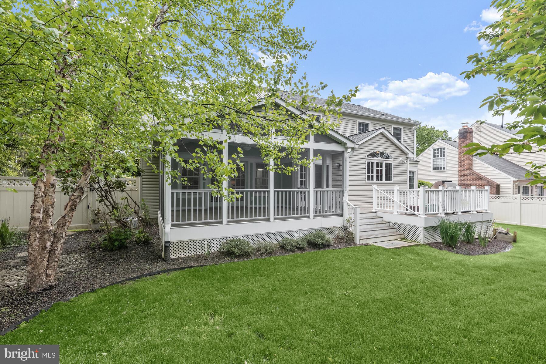 STONEBRIDGE - Residential