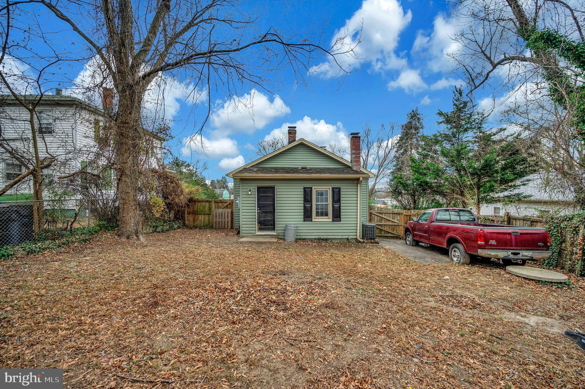 FALMOUTH - Residential