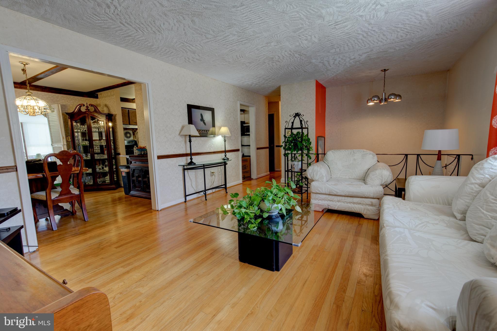 MANSFIELD MANOR - Residential