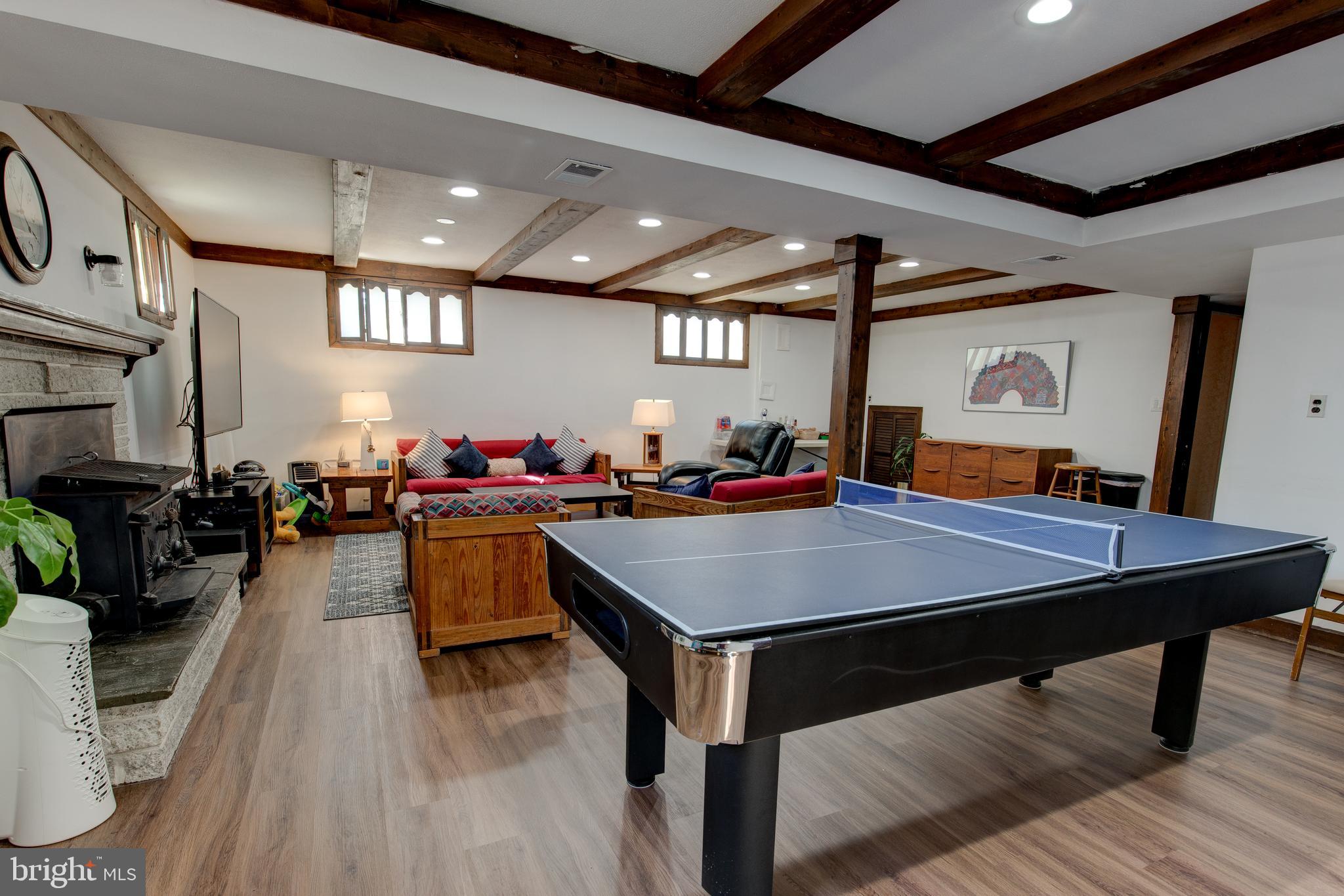 MANSFIELD MANOR - Residential