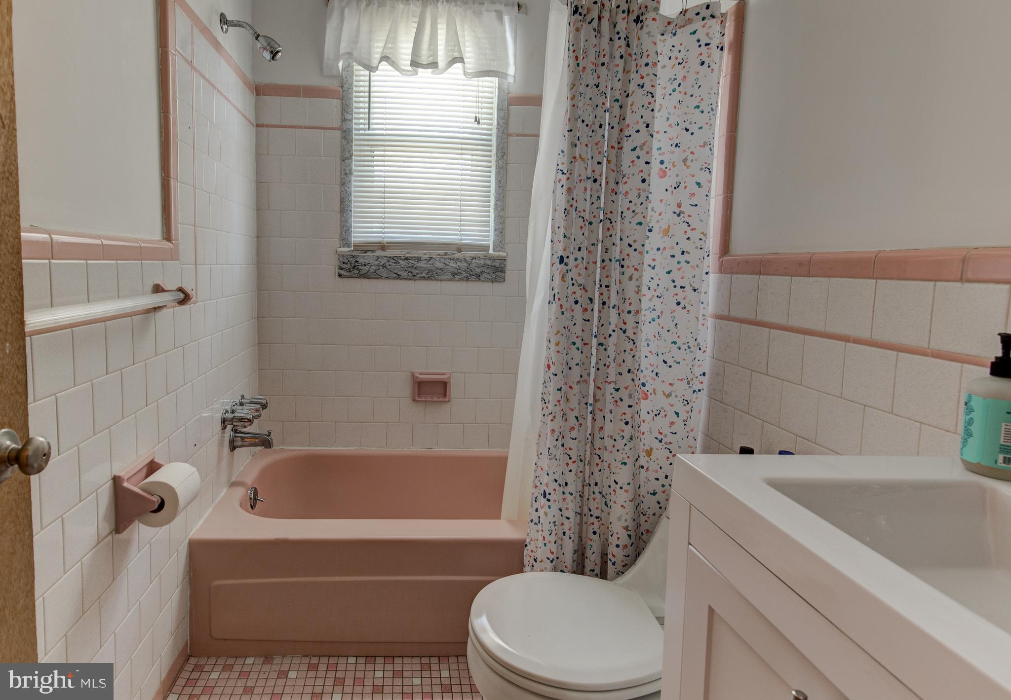 MANSFIELD MANOR - Residential