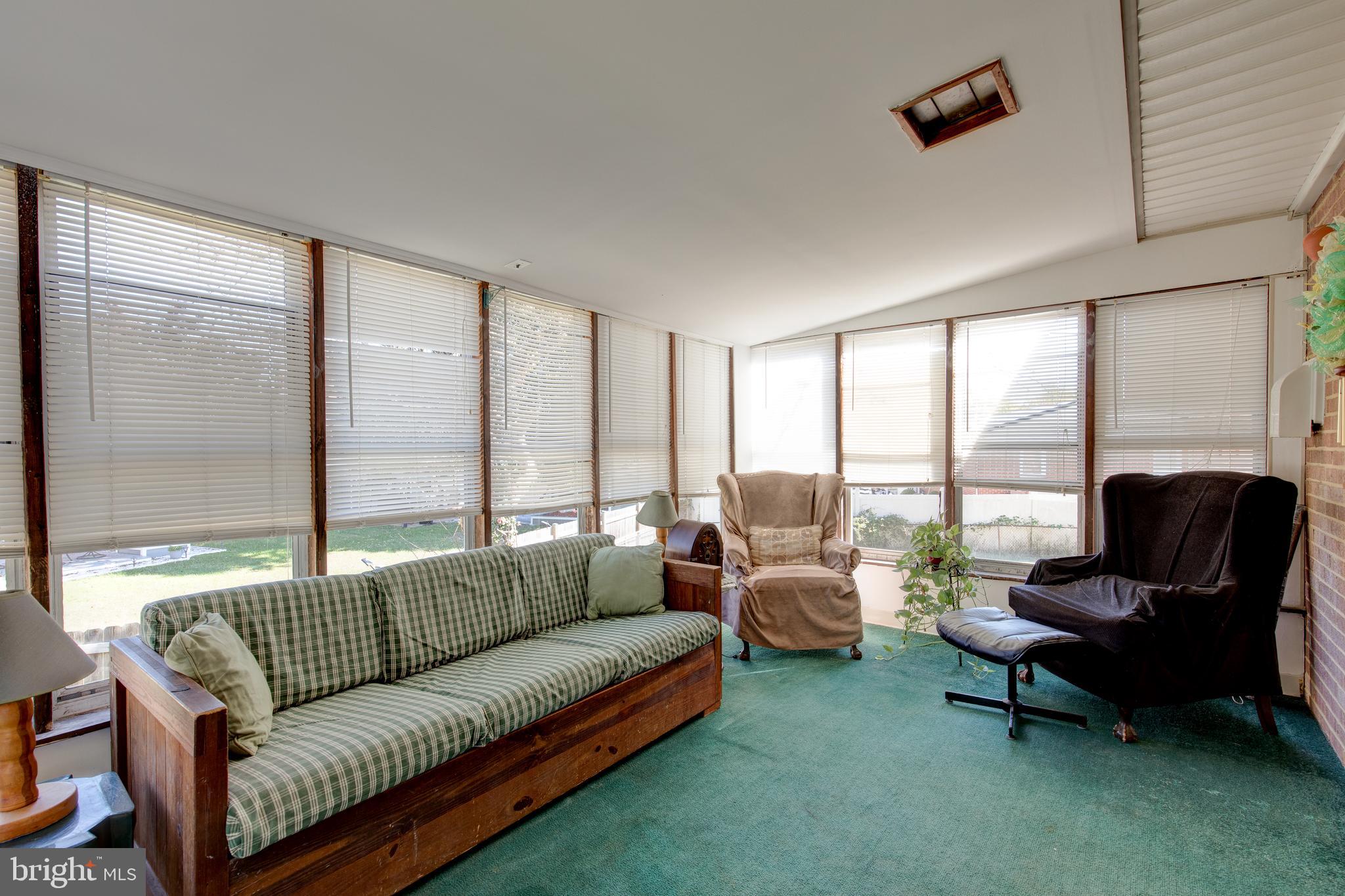 MANSFIELD MANOR - Residential