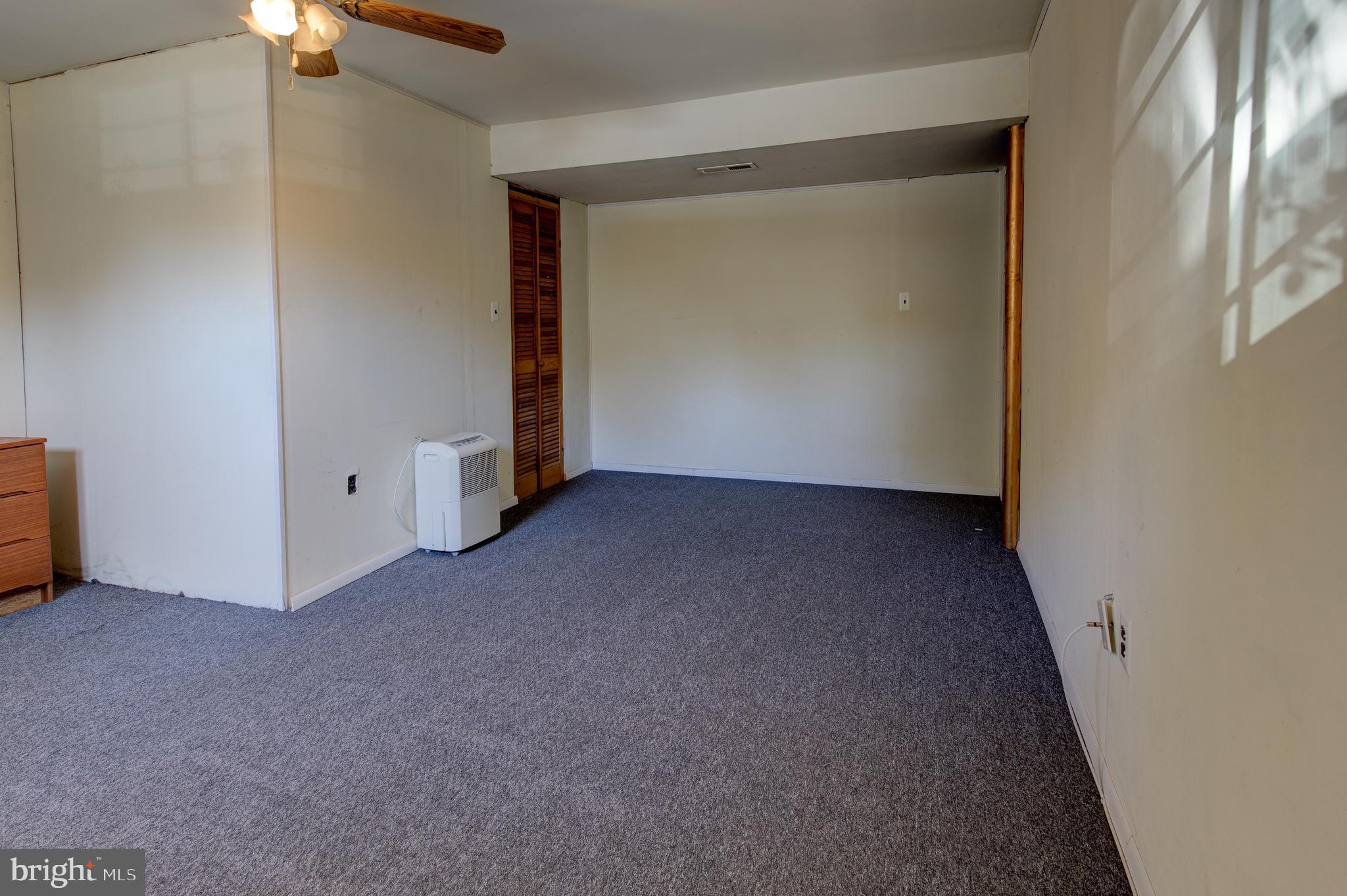 MANSFIELD MANOR - Residential