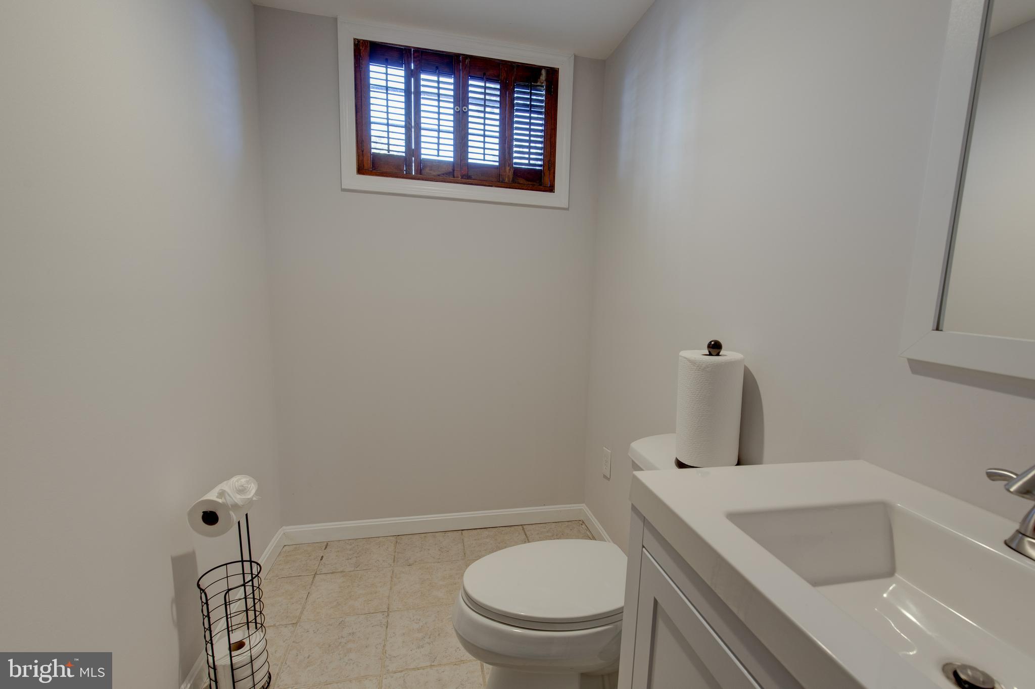 MANSFIELD MANOR - Residential