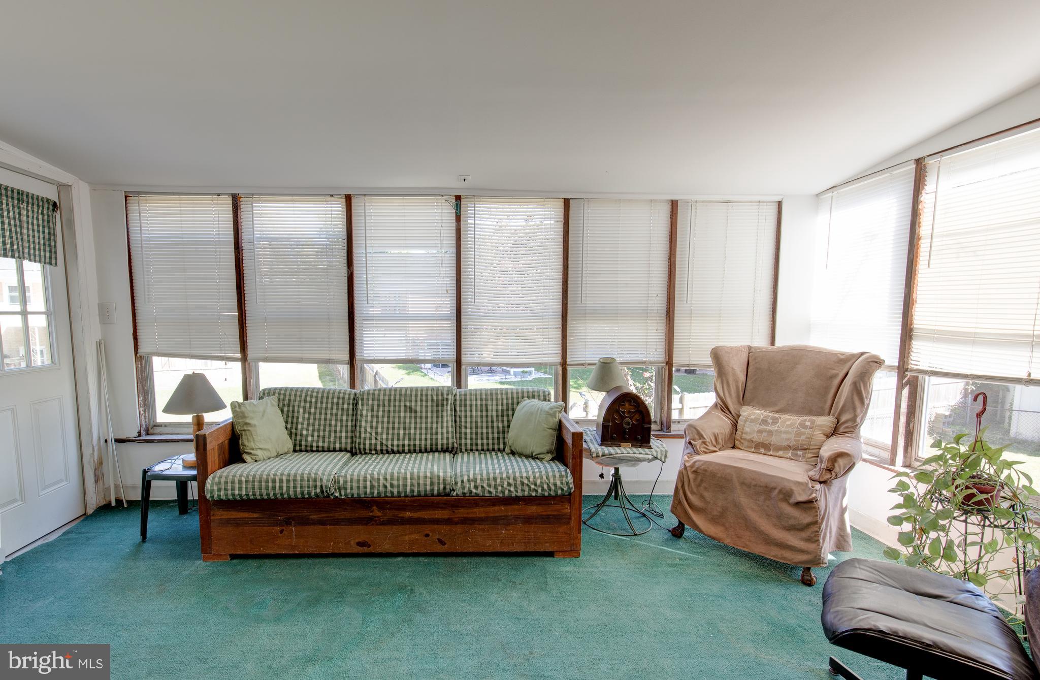 MANSFIELD MANOR - Residential