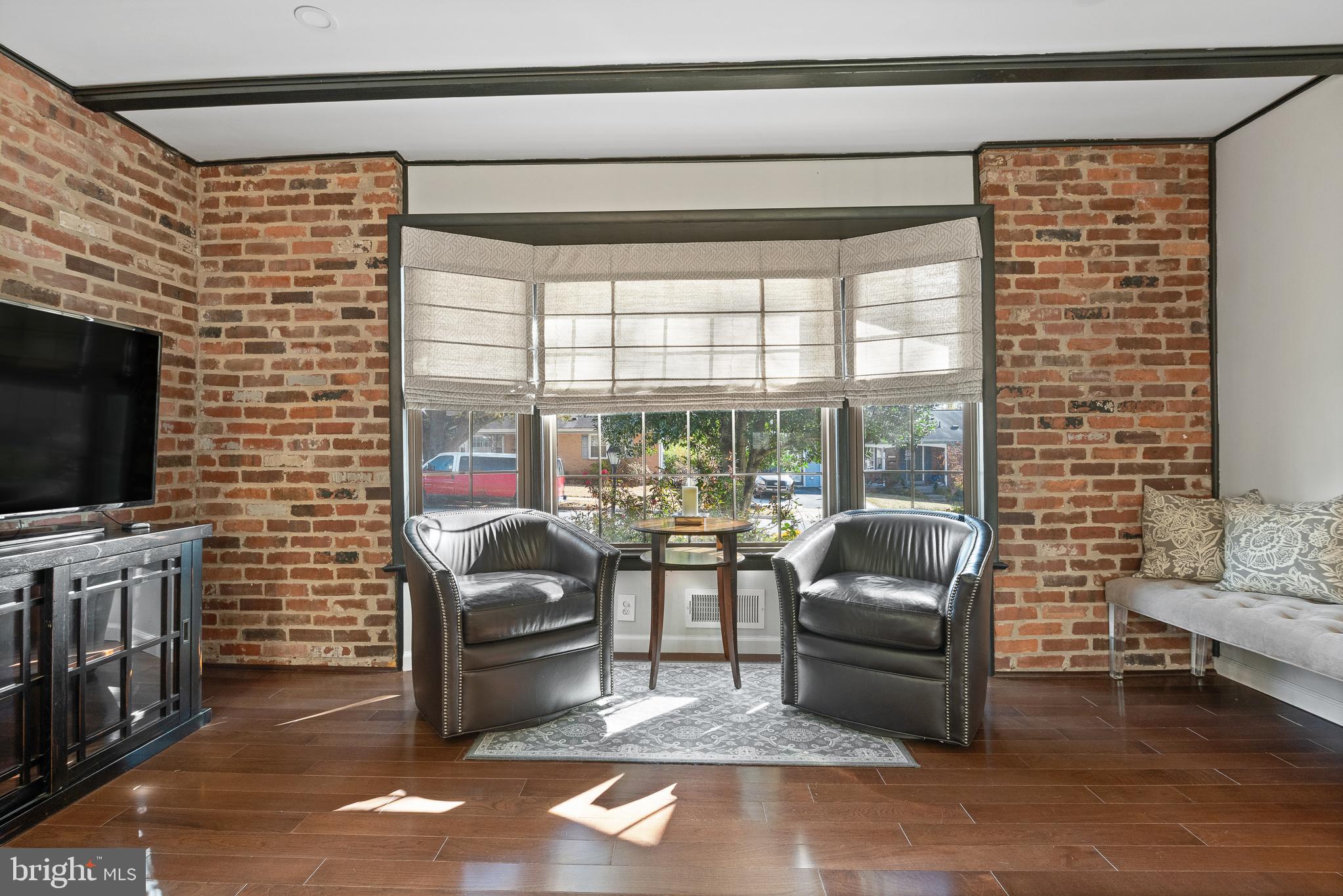 SCHROM HILLS - Residential