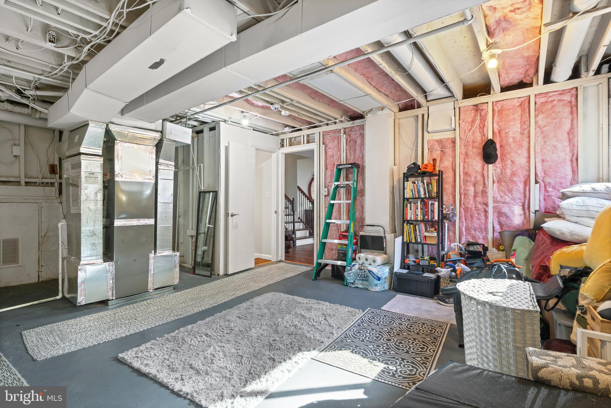 SCHROM HILLS - Residential