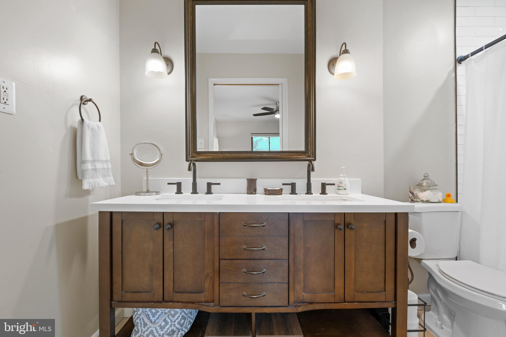 SCHROM HILLS - Residential