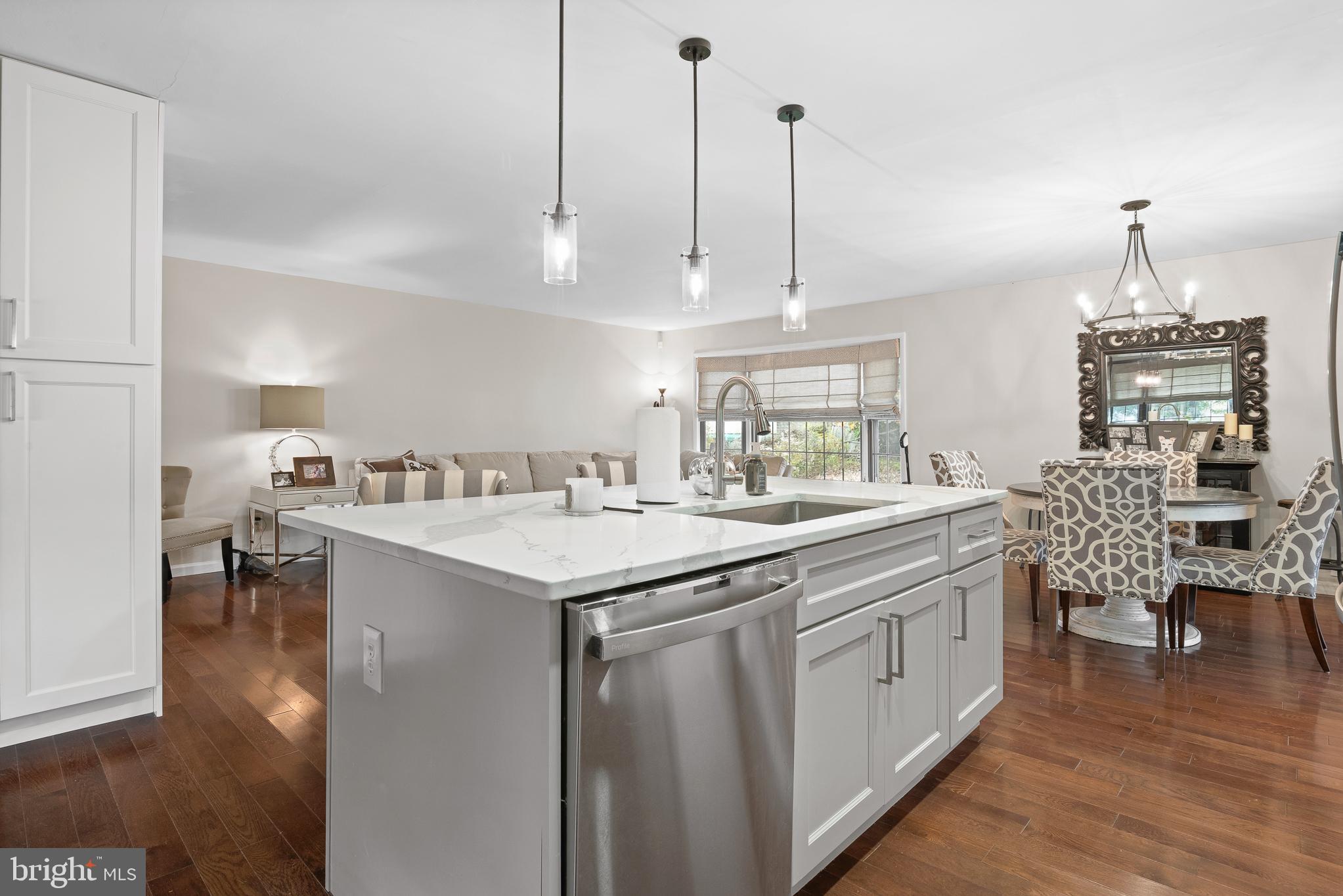 SCHROM HILLS - Residential