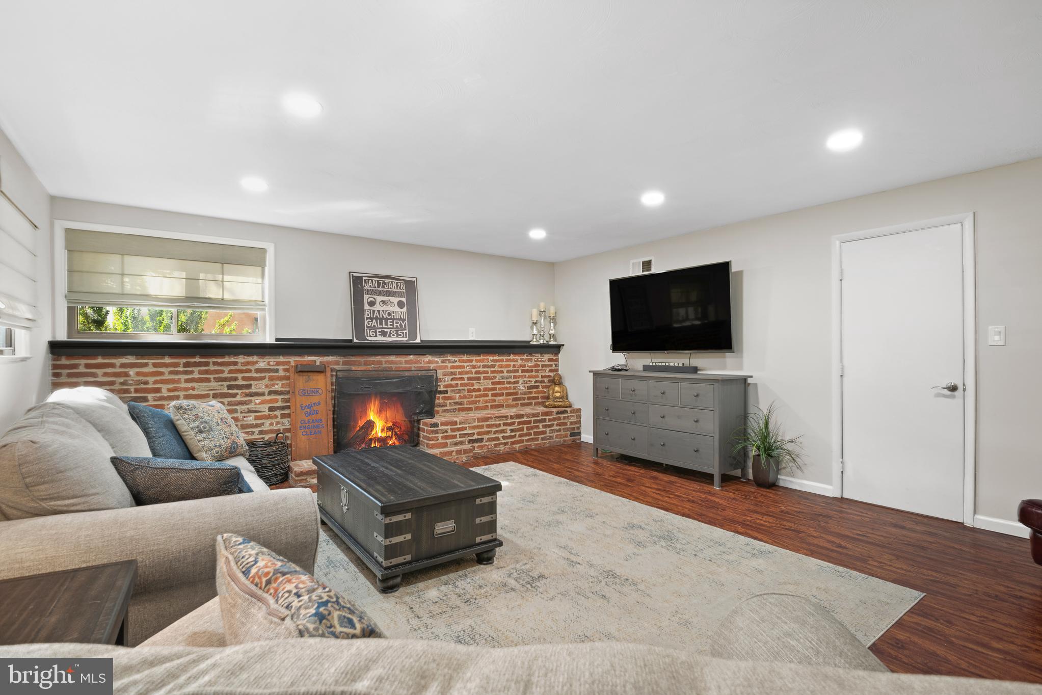 SCHROM HILLS - Residential