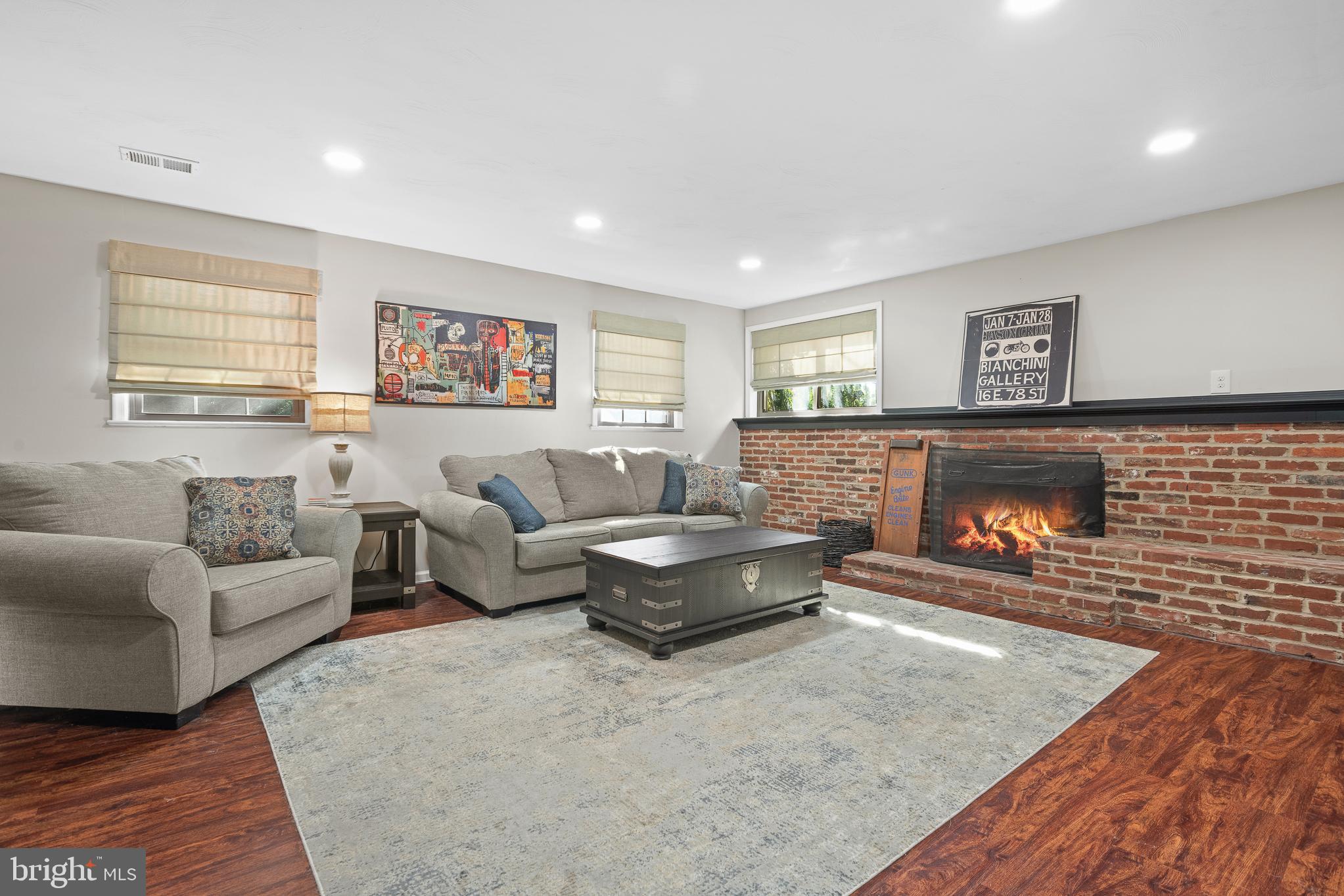 SCHROM HILLS - Residential